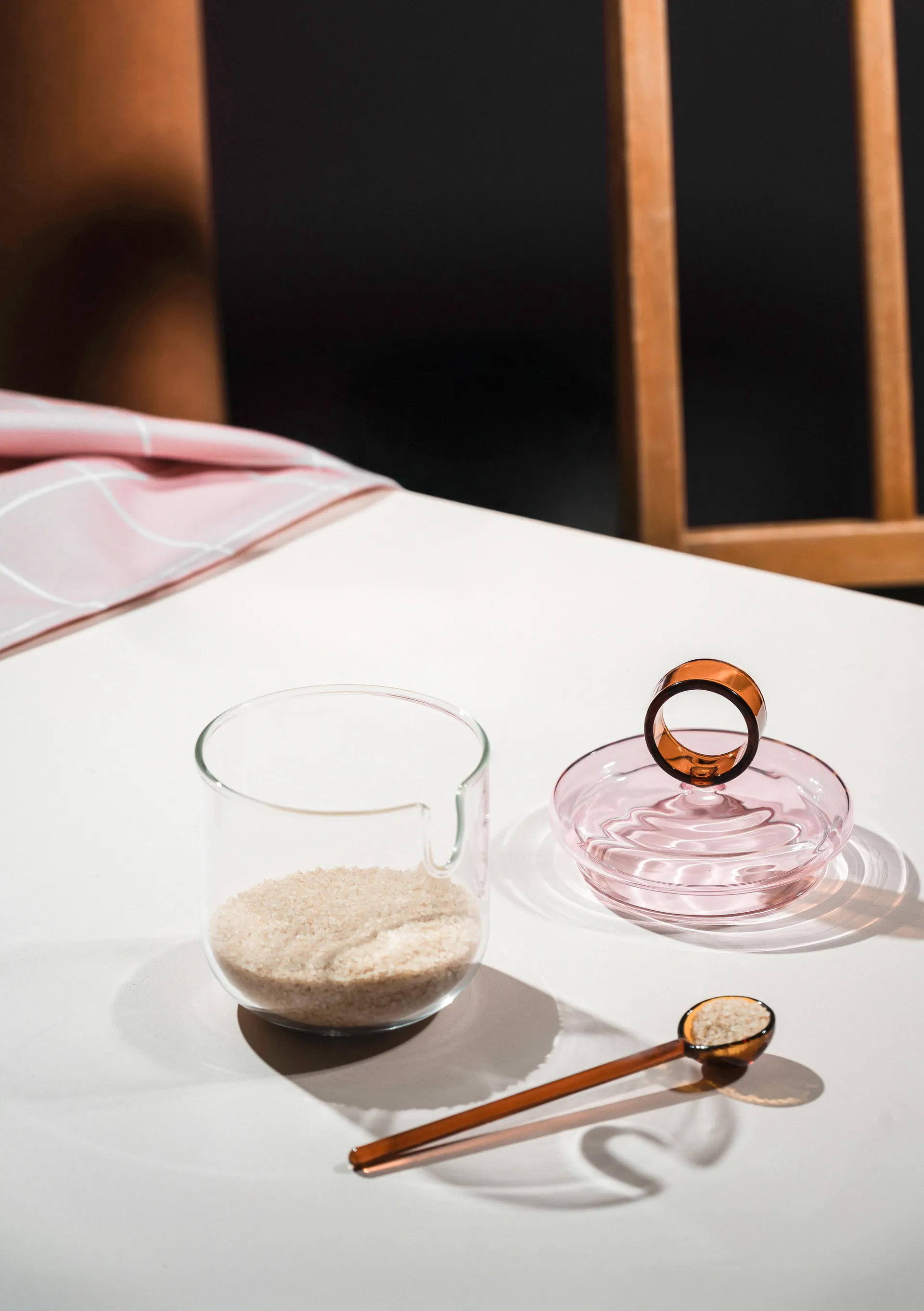 Loop 糖罐 incl 勺子 Ø14 cm, 透明-粉色-amber Muurla