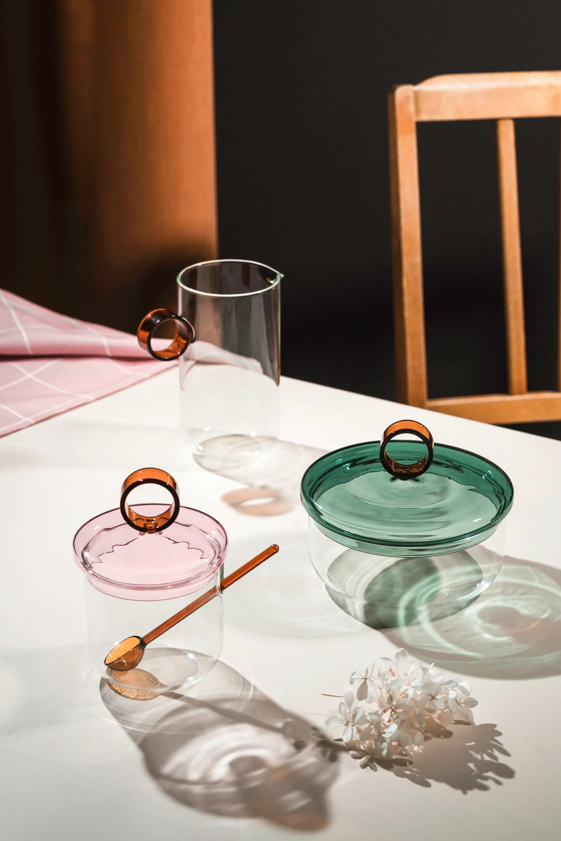 Loop 糖罐 incl 勺子 Ø14 cm, 透明-粉色-amber Muurla