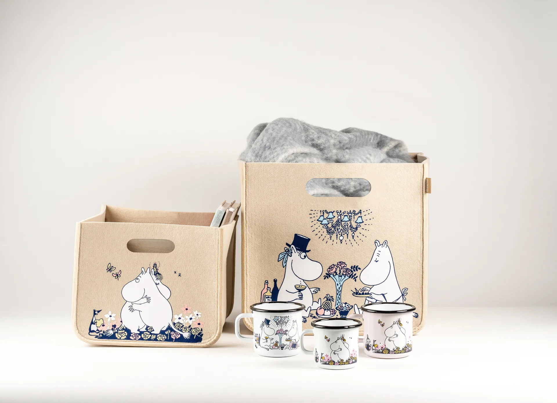 Mumin Hug storage box 26x26 cm, 米色 Muurla