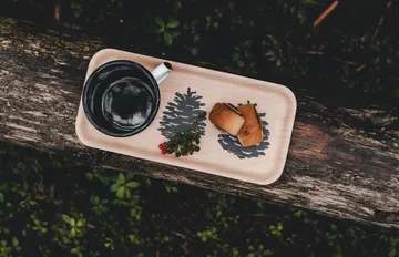 Nordic The Pine Cone 托盘 13x27 cm - Nature-black - Muurla