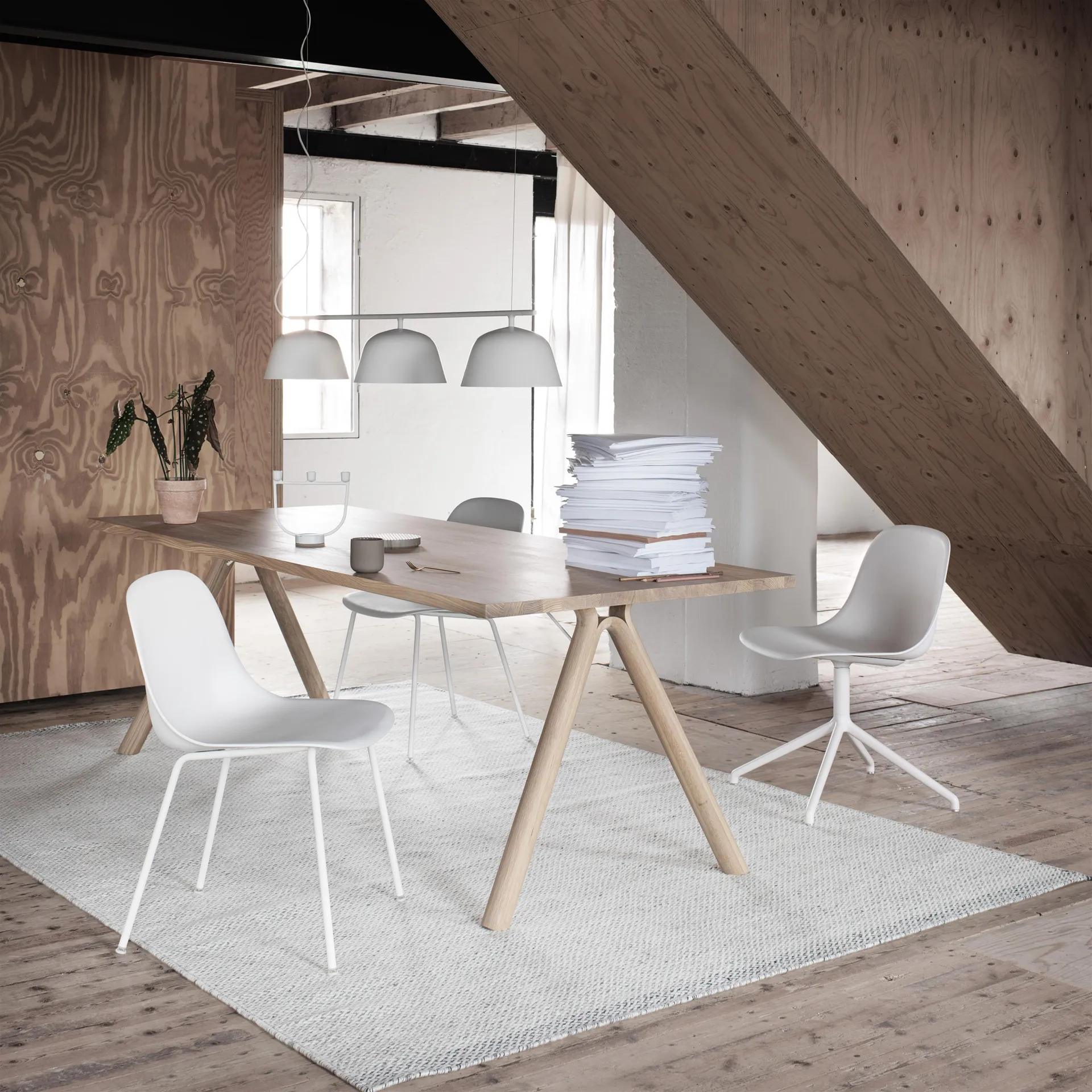 Ambit Rail ceiling 灯, 灰色 Muuto