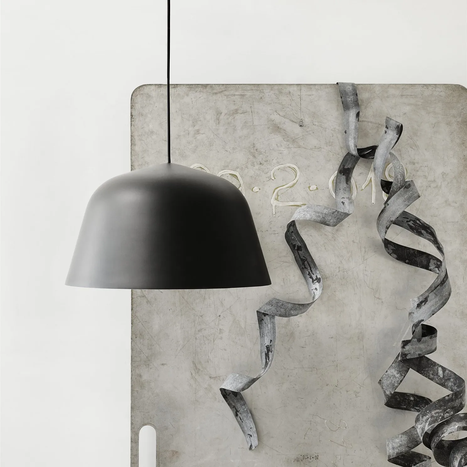 Ambit吸顶灯Ø25cm, 黑色 Muuto