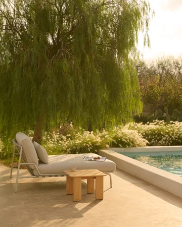 Assemble 咖啡桌 - Teak, 55x55 cm - Muuto