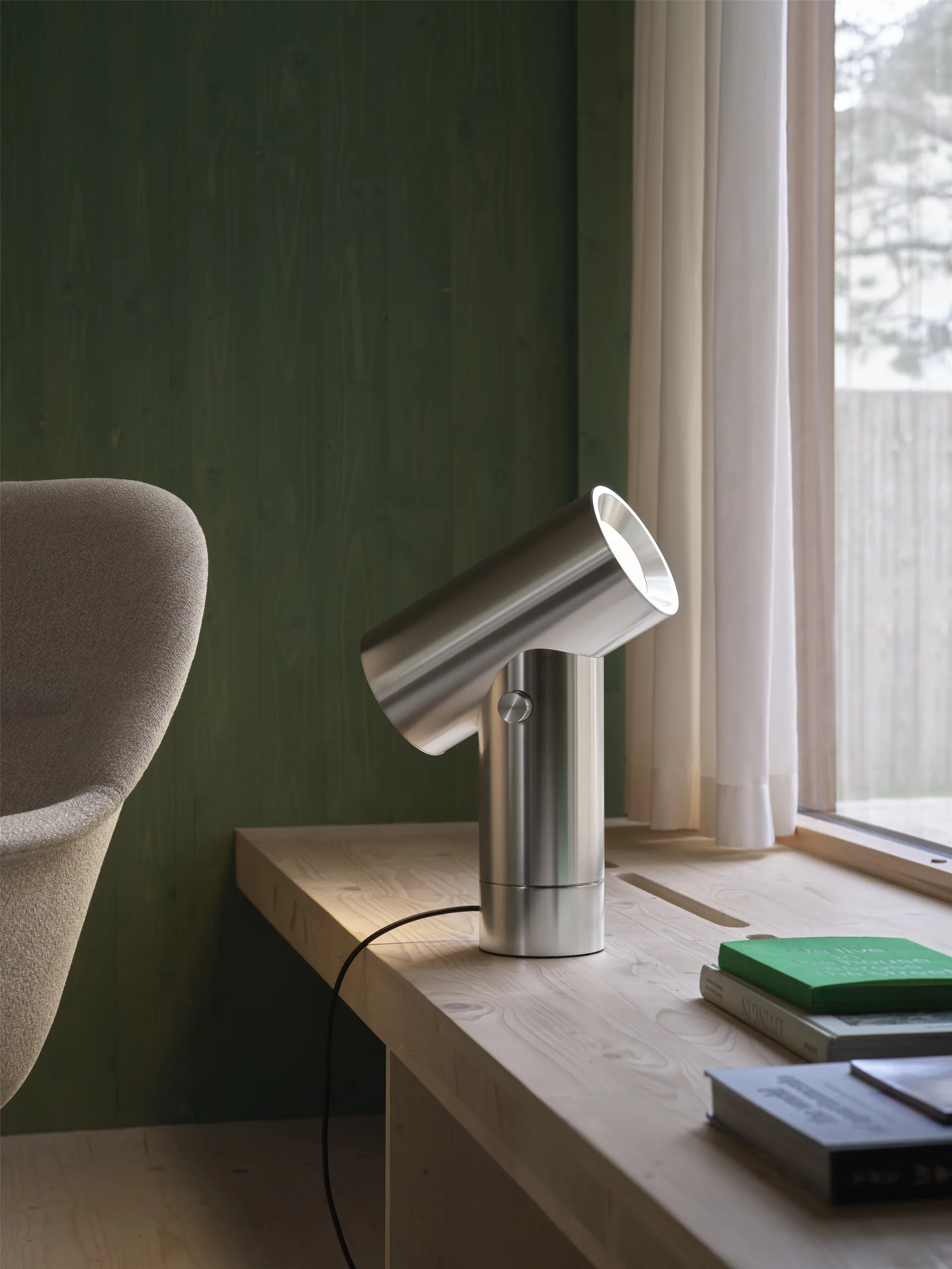 Beam 台灯45.4cm, 抛光铝 Muuto