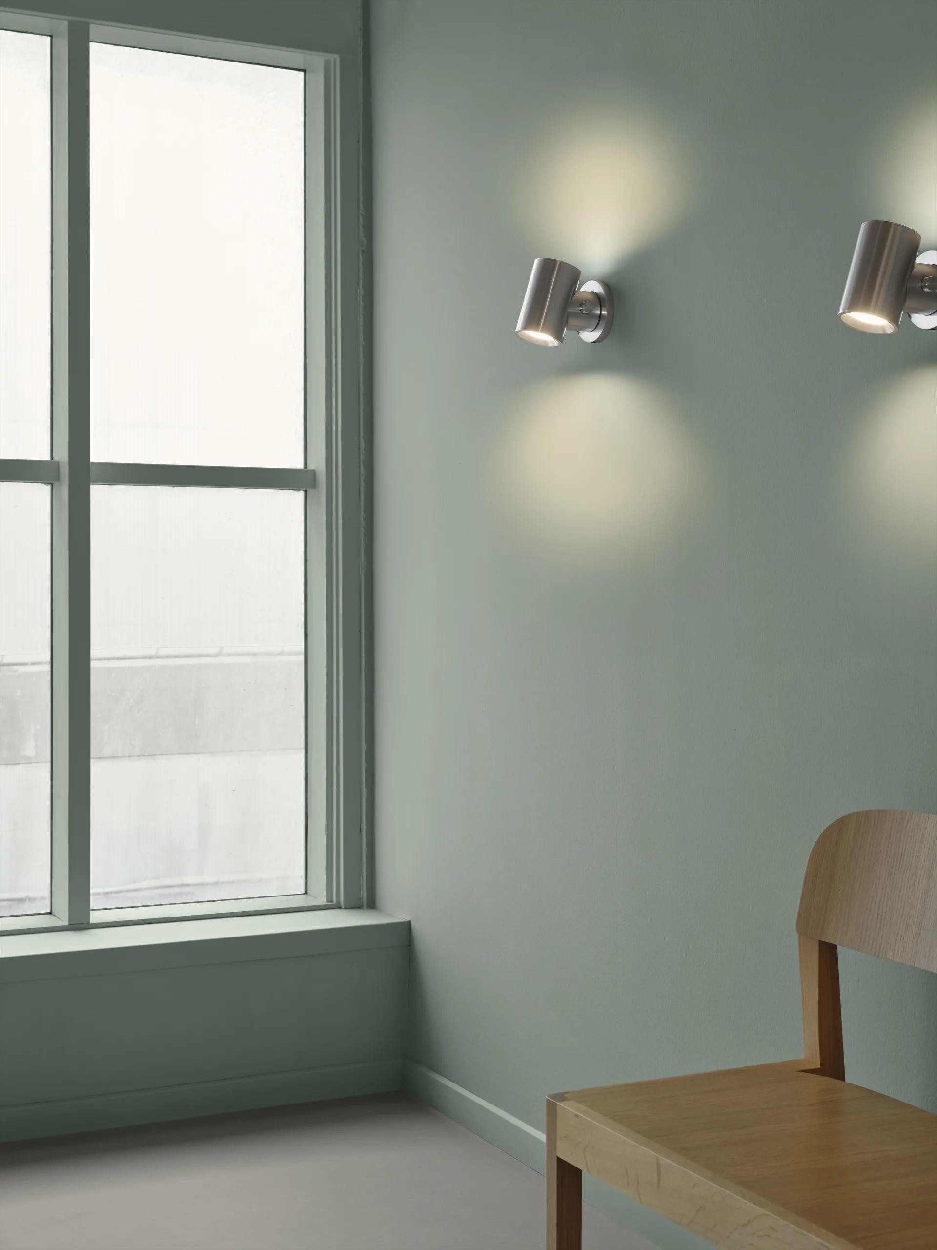 Beam 壁灯, 抛光的 aluminium Muuto