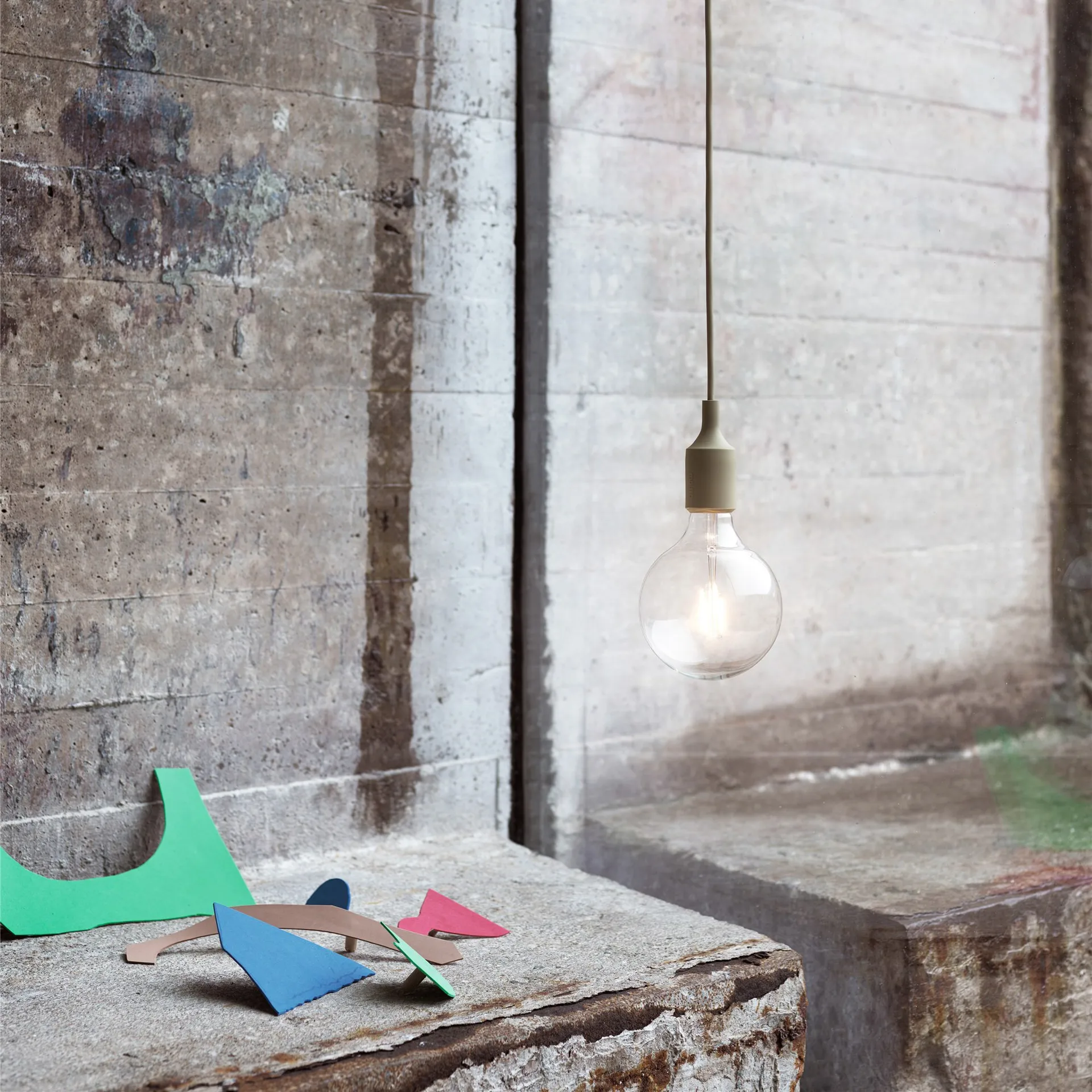 E 27 吊灯, olive 绿色 Muuto