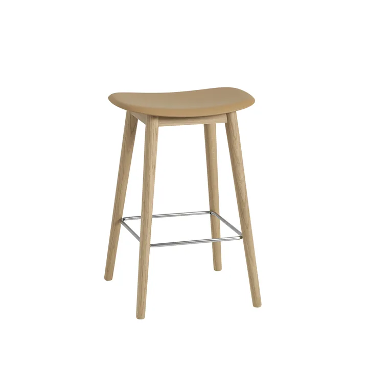 Fiber 吧台凳65cm - 赭石色_橡木支腿 - Muuto