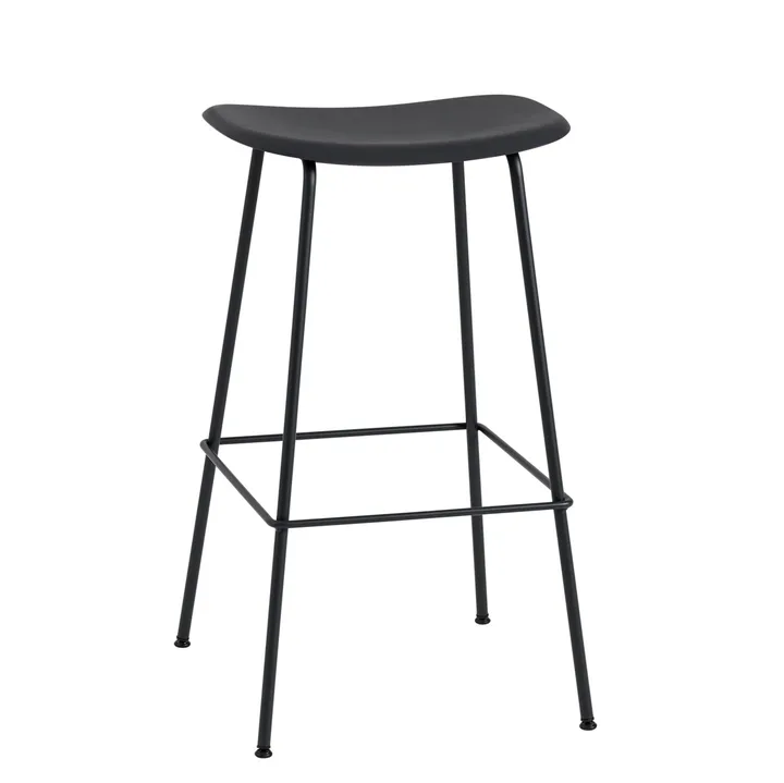 Fiber Tube 吧台椅75Cm - 黑色 - Muuto