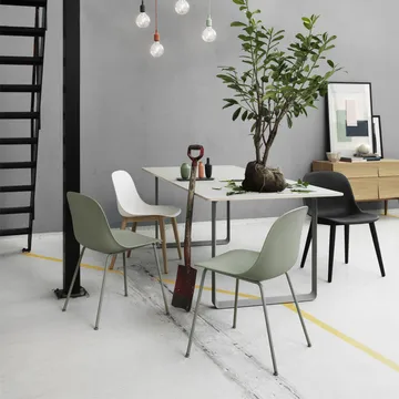 Fiber 餐椅 - 灰绿色_塑料 - Muuto