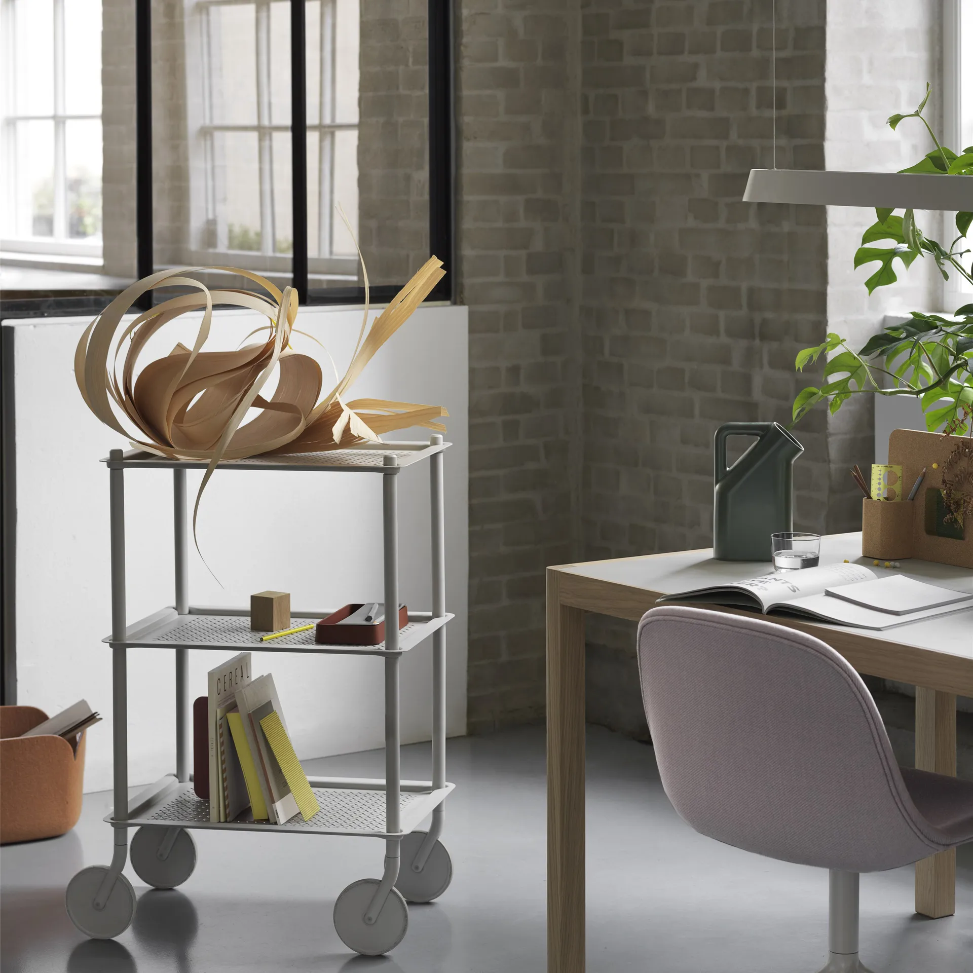 Flow 三层手推车90cm, 灰色 Muuto