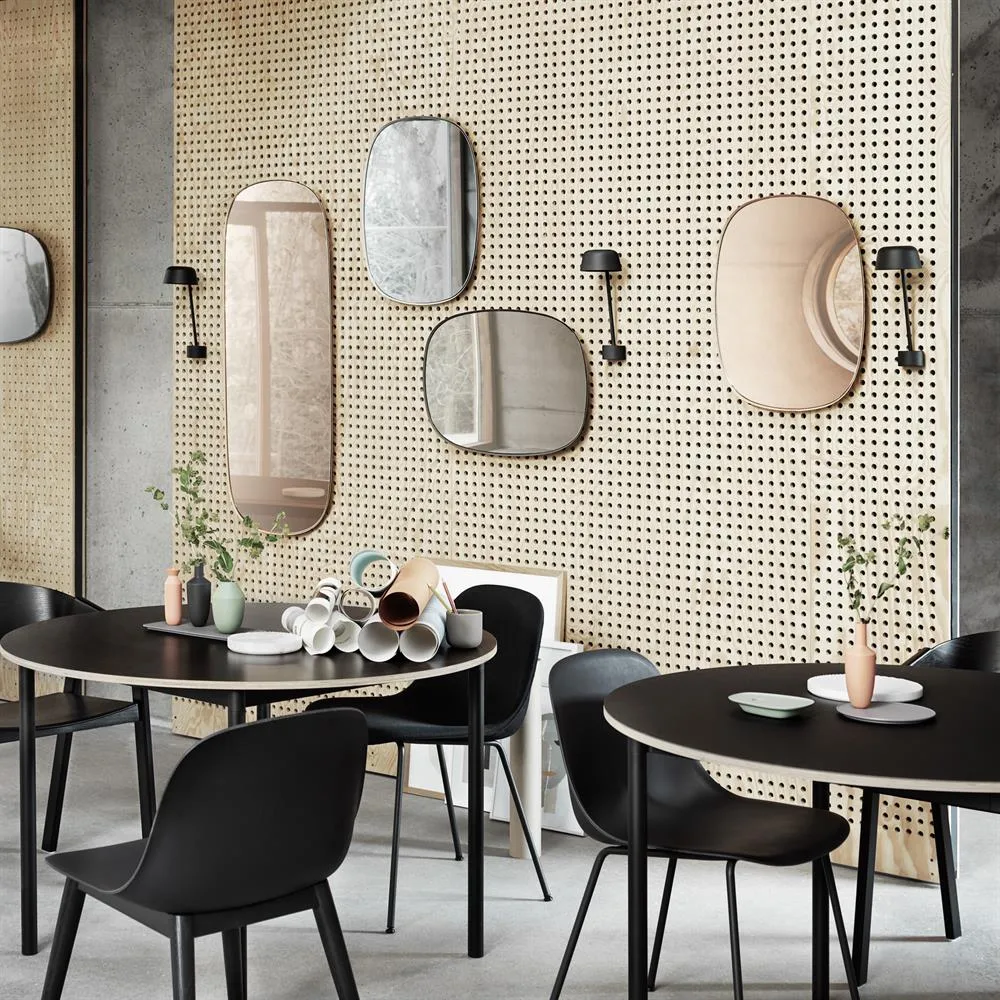 Framed 镜子, 灰褐色（Taupe,) 59x44 cm Muuto