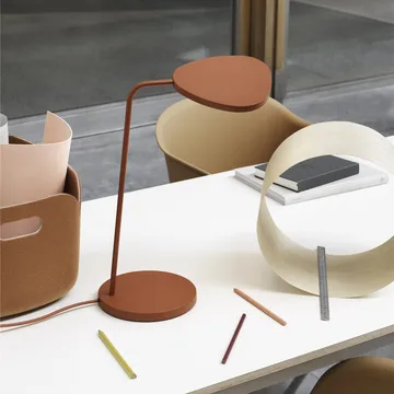 Leaf台灯白色 - 铜棕色 - Muuto