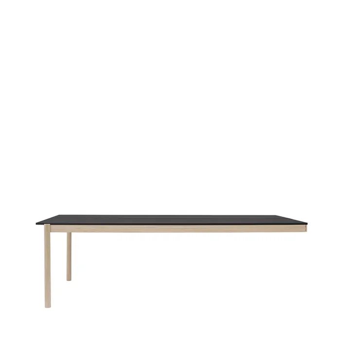Linear System 模块化系统边桌尾端模块 - 黑色-oak 240x142cm - Muuto