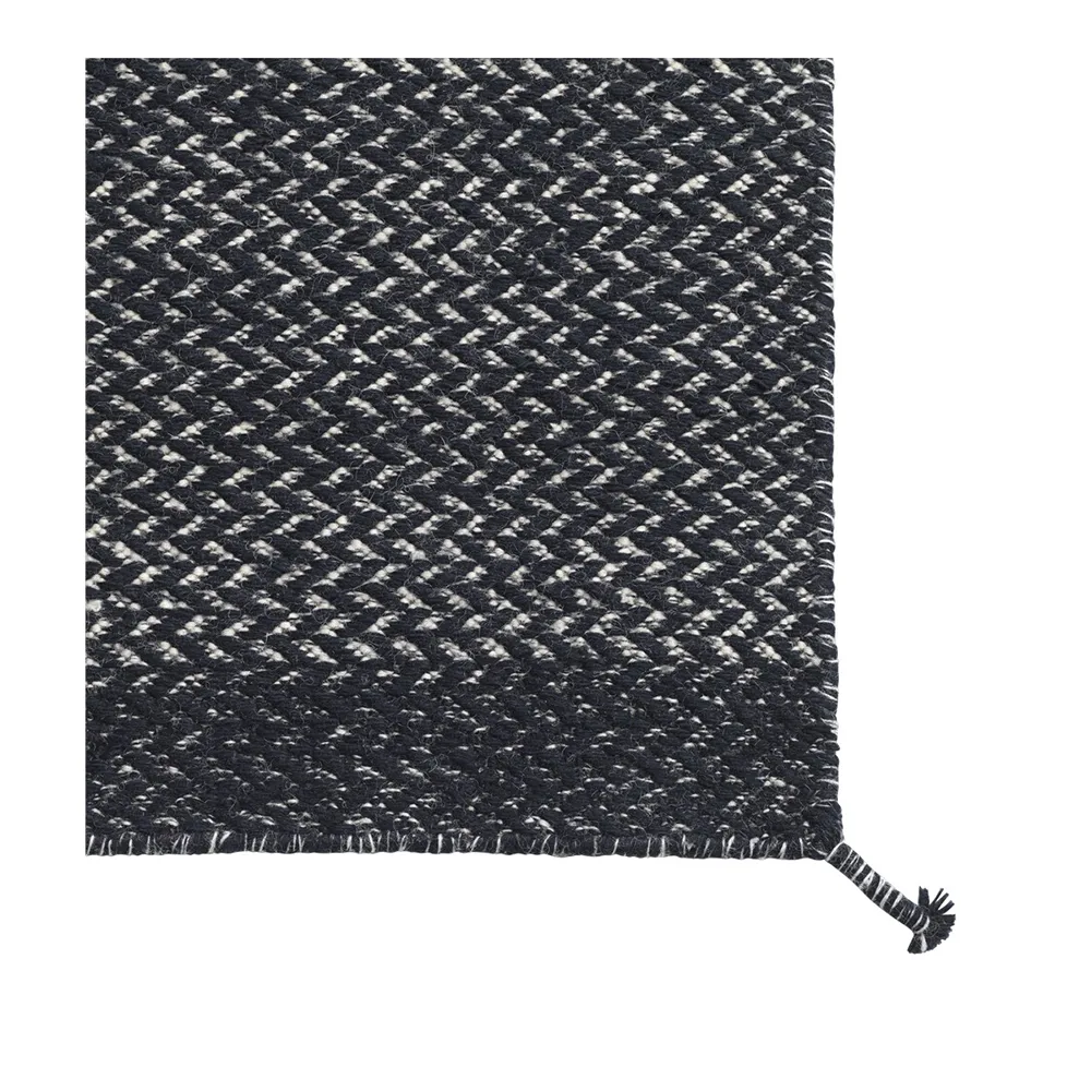 Muuto Ply系列 新西兰羊毛编织地毯 80×200cm, Midnight 蓝色 Muuto