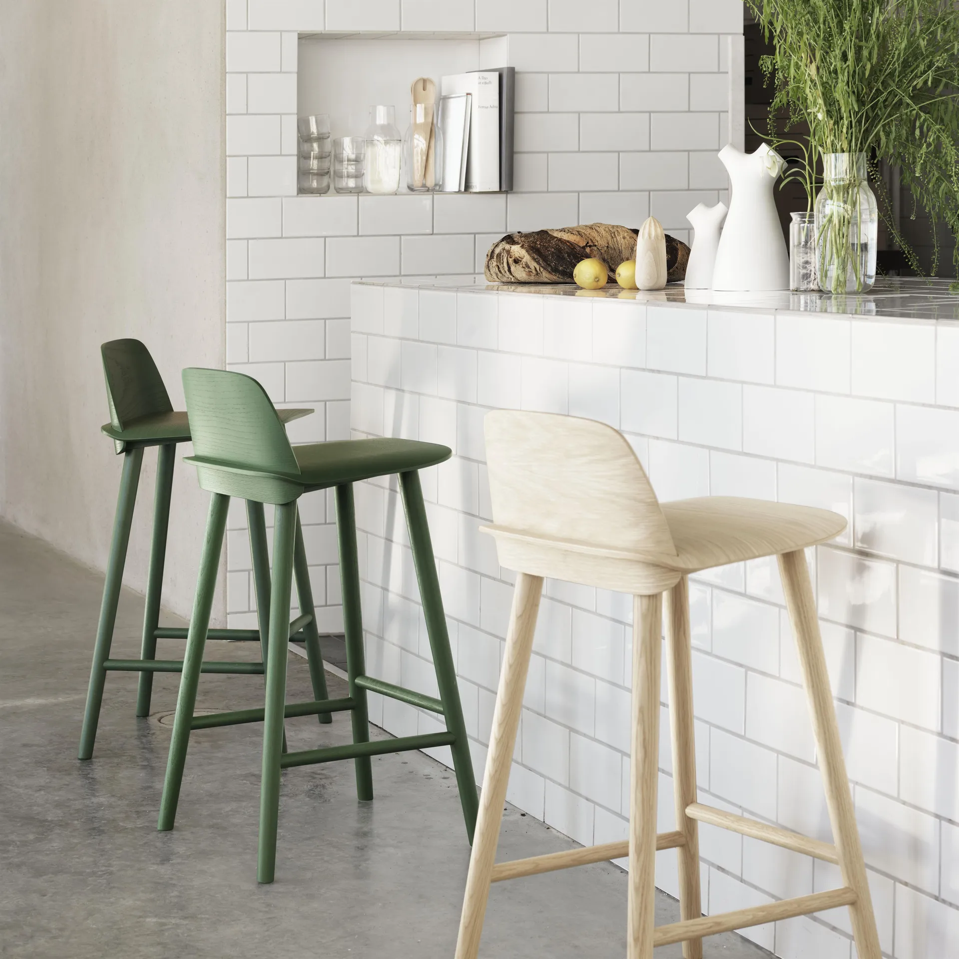 Nerd Barstool, Dark-绿色 Muuto
