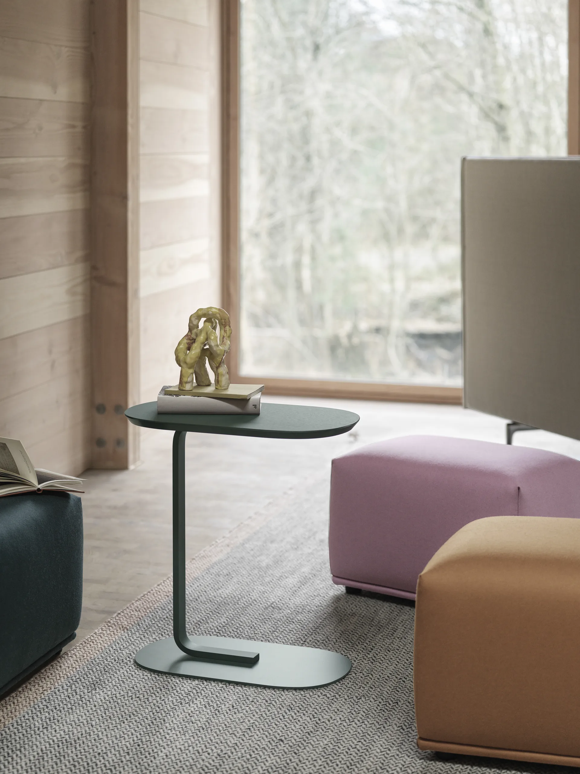 Relate 边桌60.5cm, 深绿色 Muuto