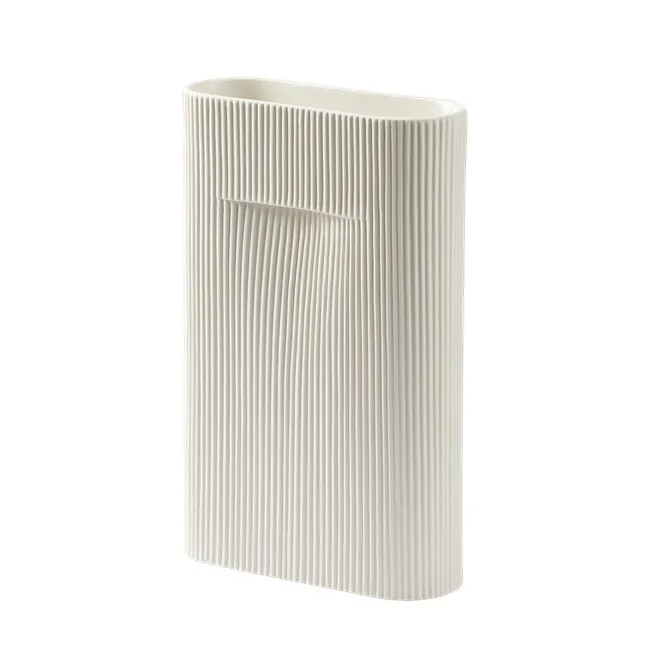 Ridge 花瓶 35cm - 米白色 - Muuto
