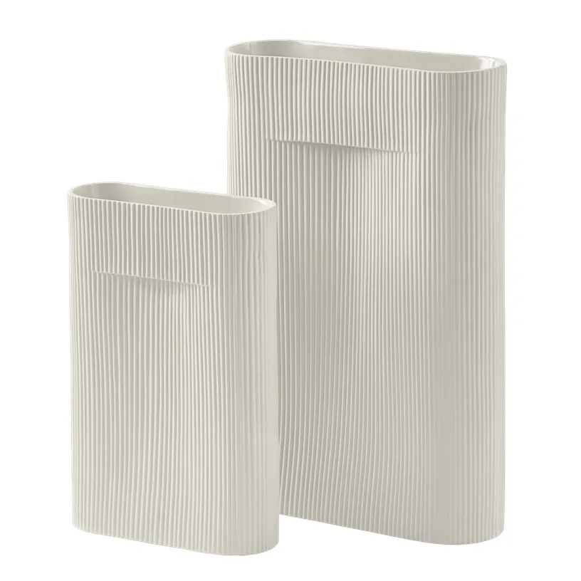 Ridge 花瓶 35cm, 米白色 Muuto