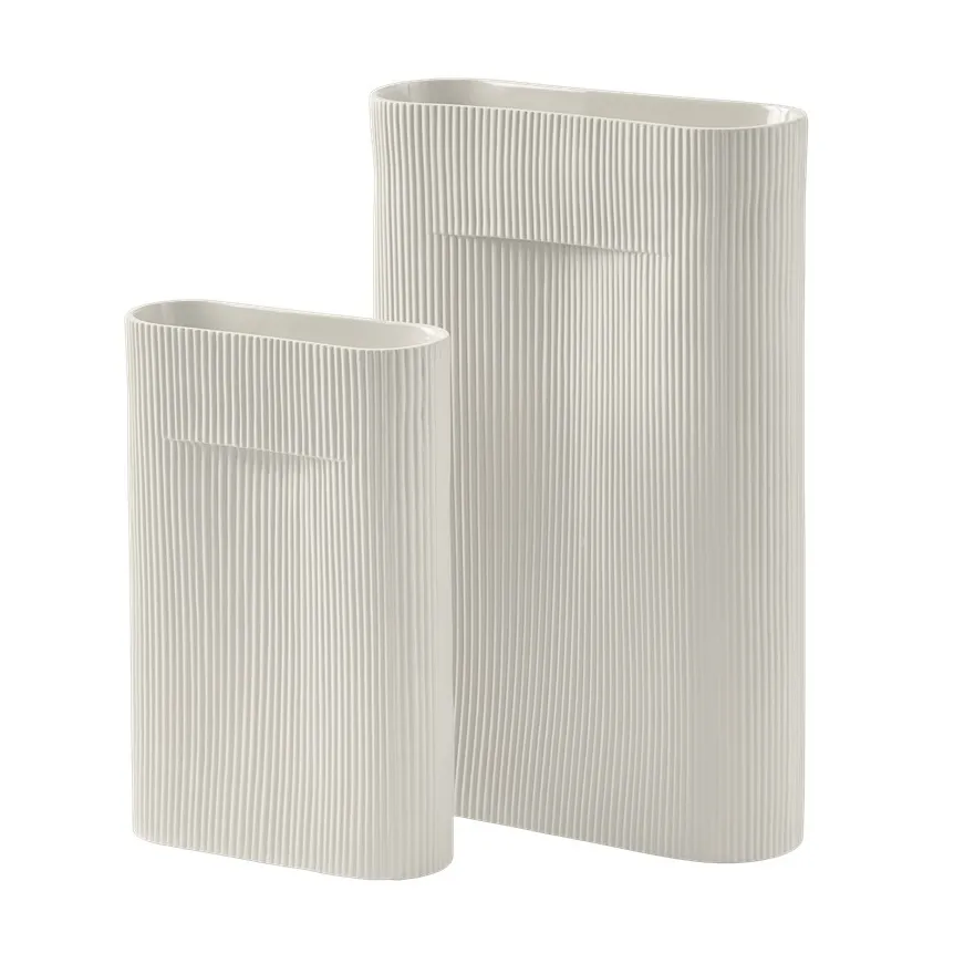 Ridge 花瓶 48.5cm, 米白色 Muuto