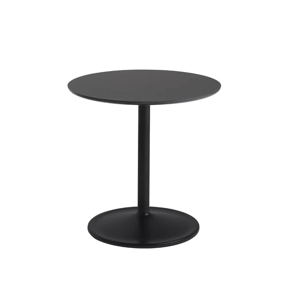 Soft 圆形北欧风格边几直径48cm, 黑色纳米层压板_H: 48cm Muuto