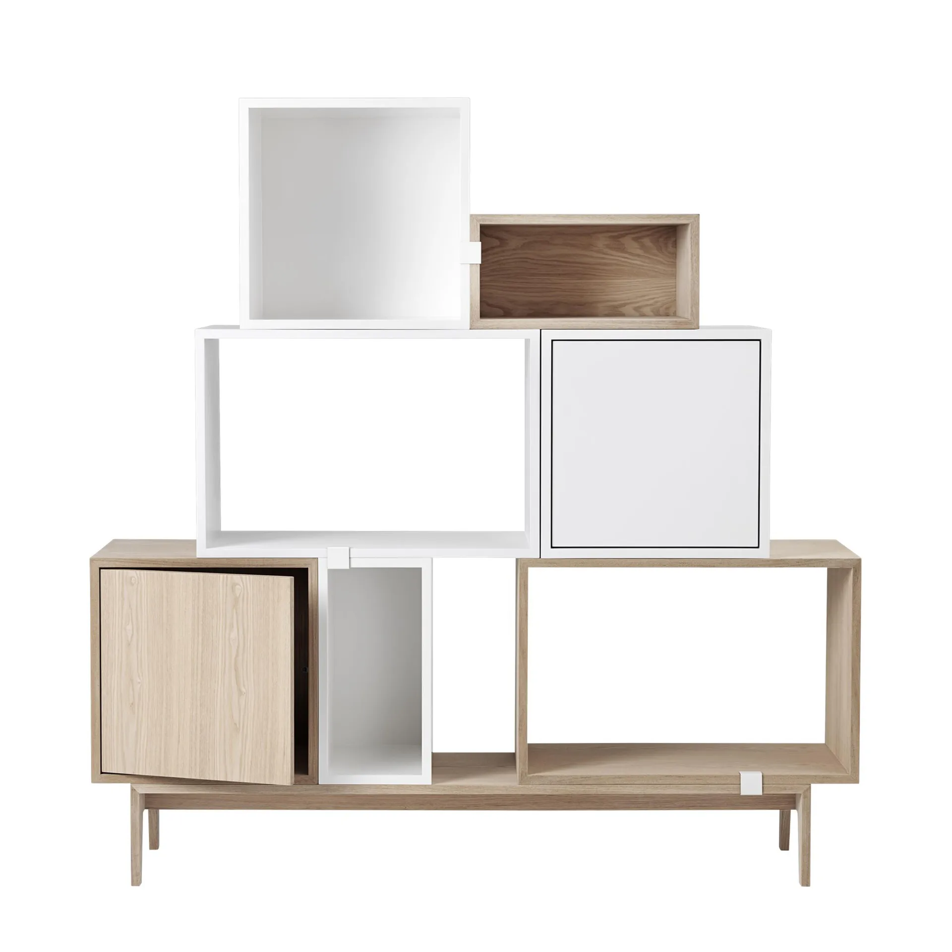 Stacked 2.0 shelving with door, medium, 白色 Muuto