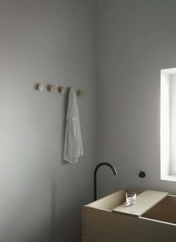 The Dots 衣钩 橡木 - Ø6.5cm - Muuto