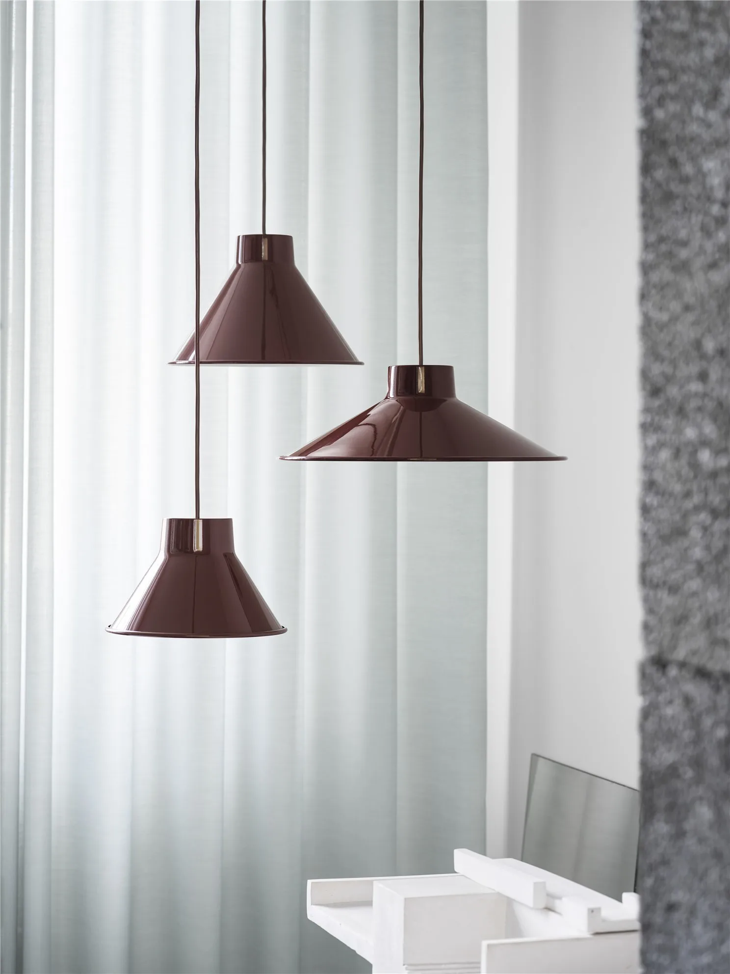 Top吸顶灯Ø21cm, 深红色 Muuto