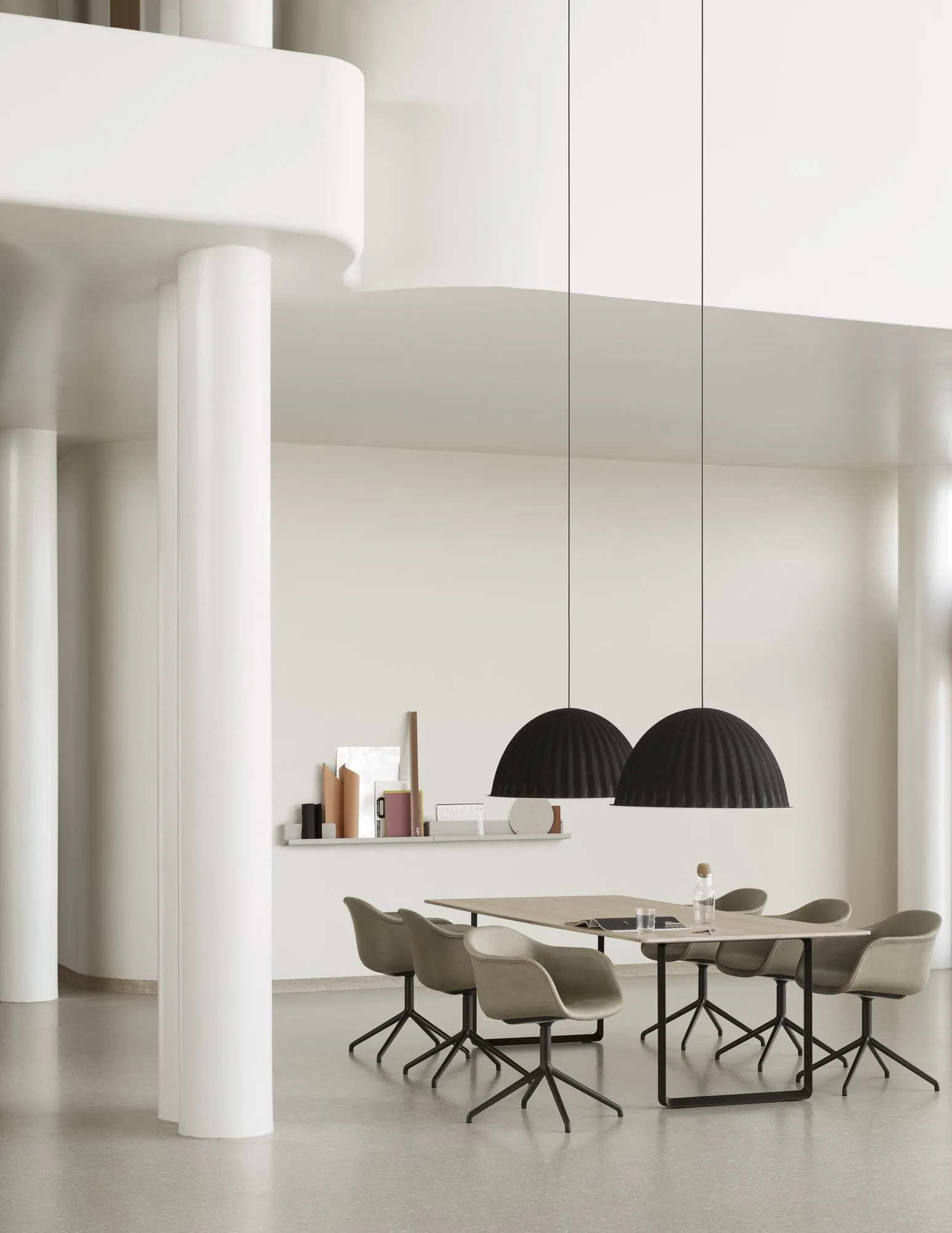 Under The Bell吸灯罩O 55Cm, 蓝灰色 Muuto