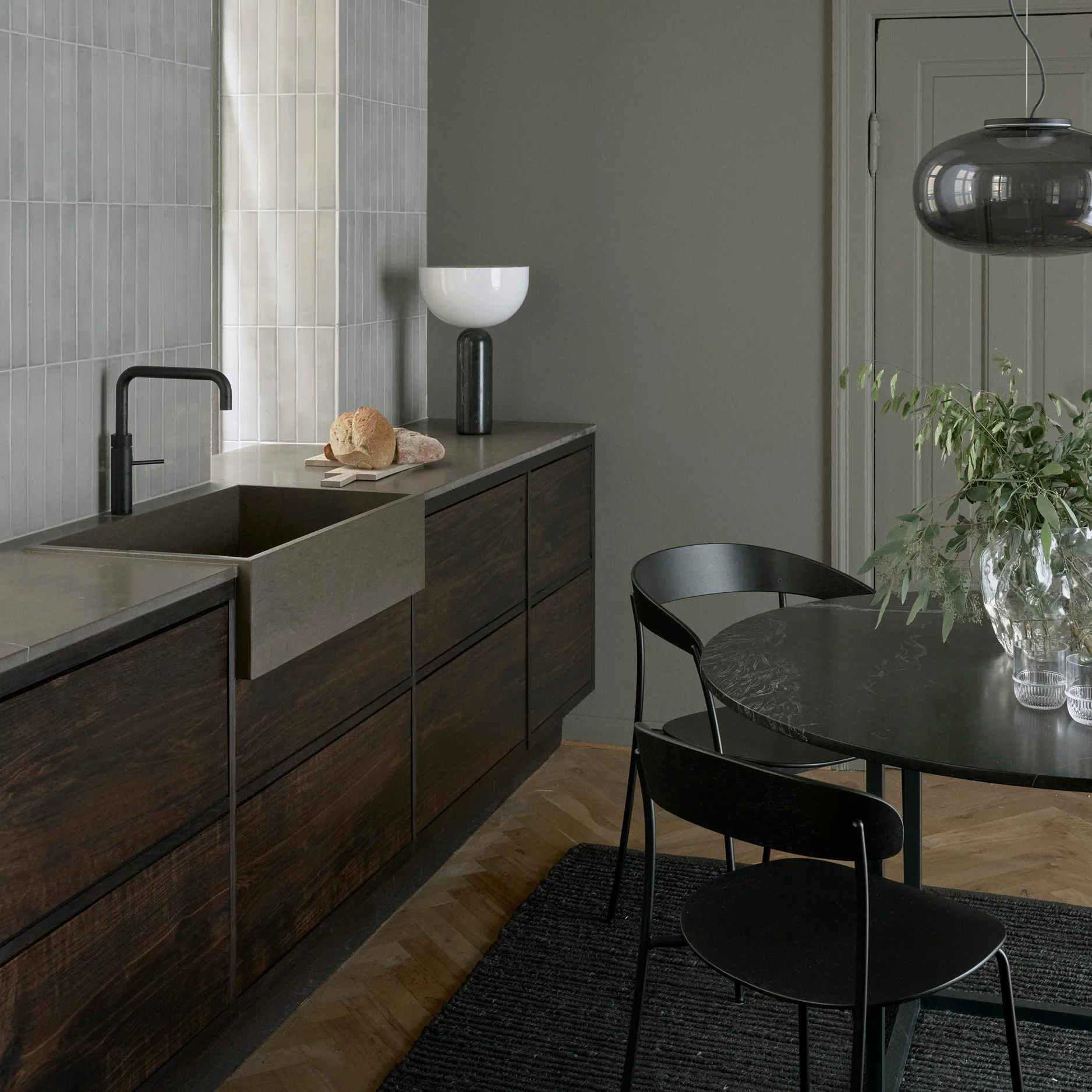 Kizu 台灯 大, 黑色 marble New Works