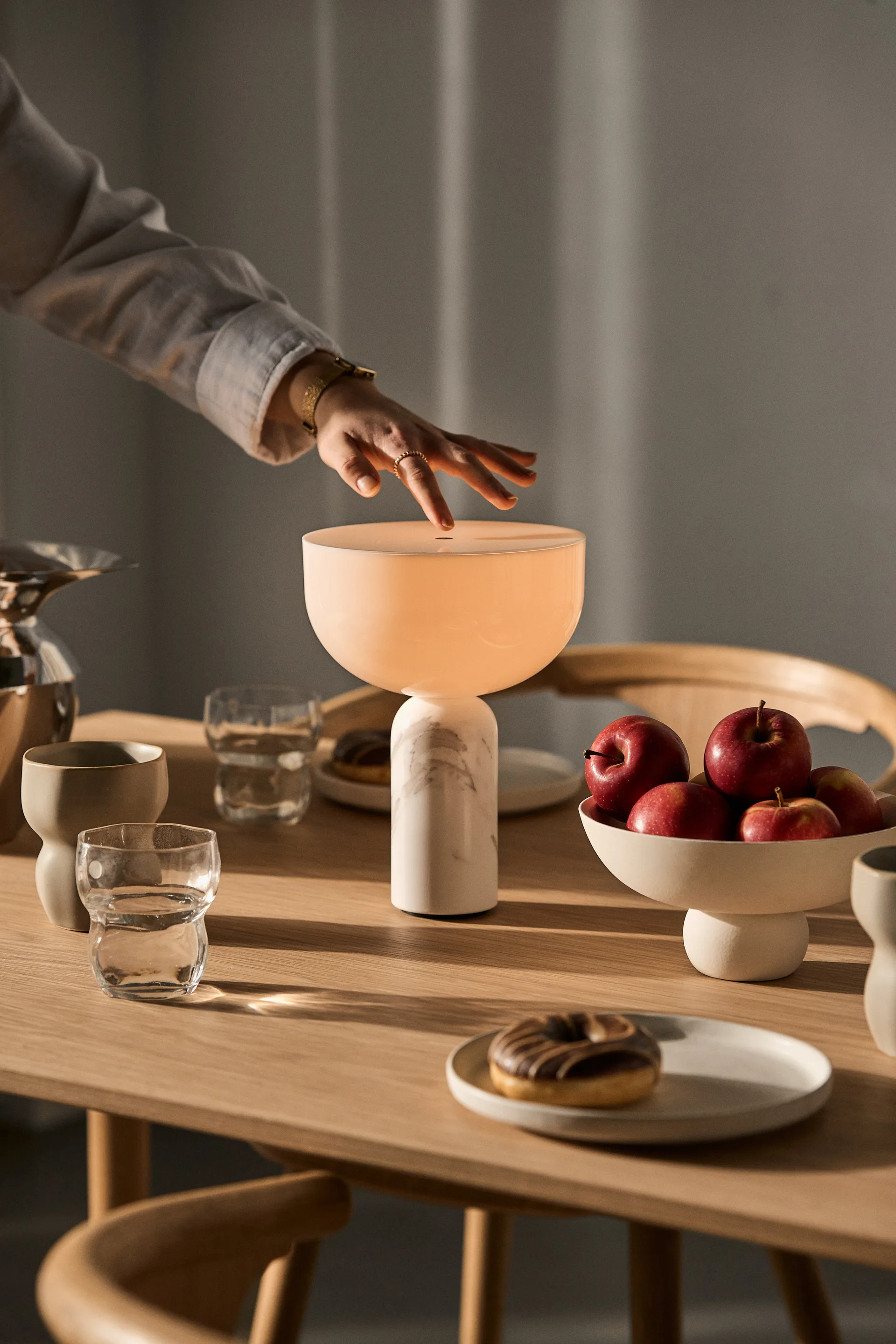 Kizu 便携台灯 , 白色大理石 New Works