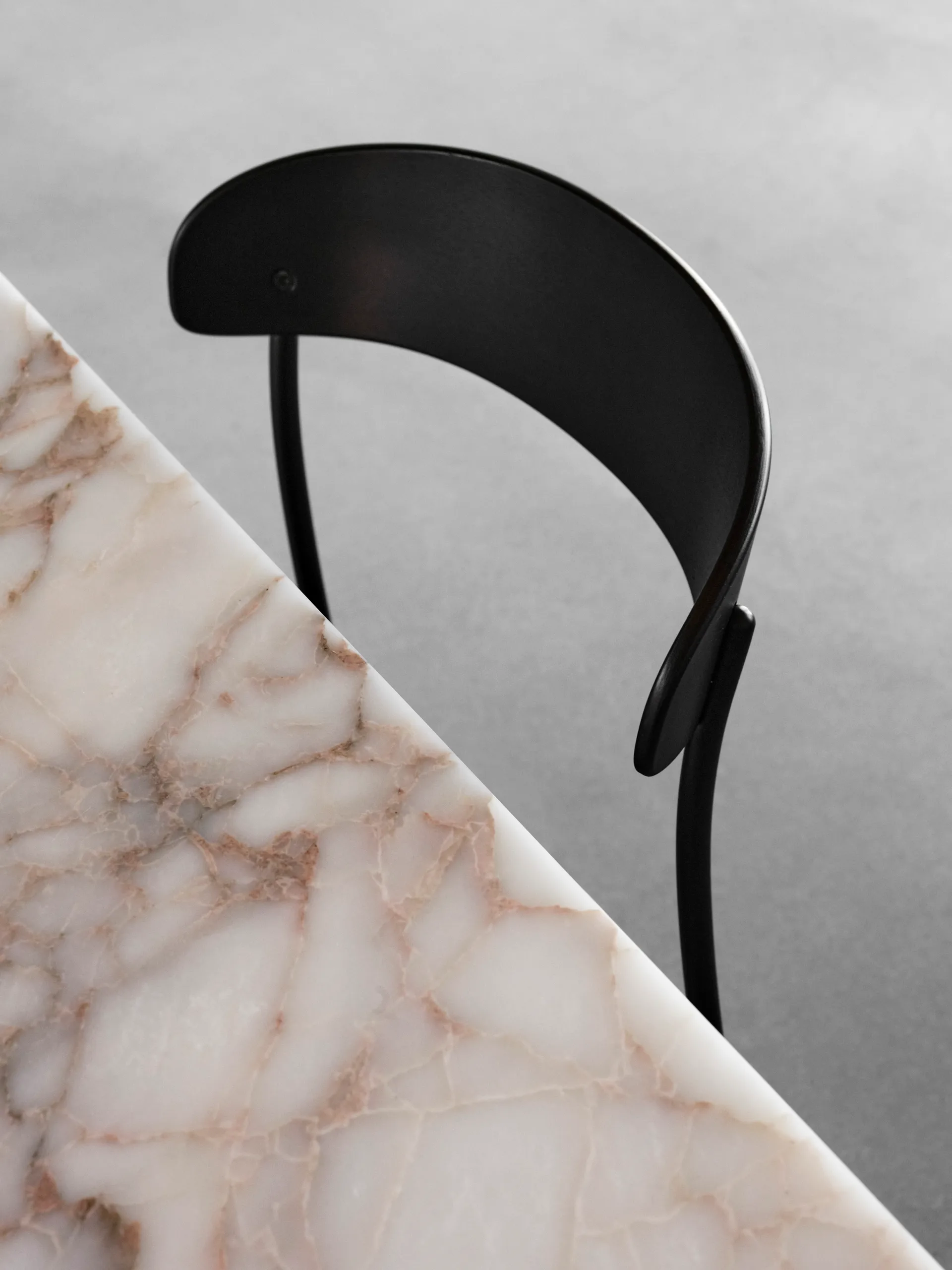 Missing 椅子, 黑色 box New Works