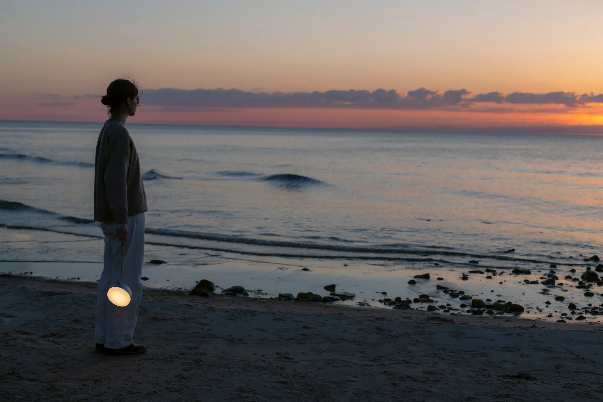 Sphere 便携 灯, 暖灰色 New Works