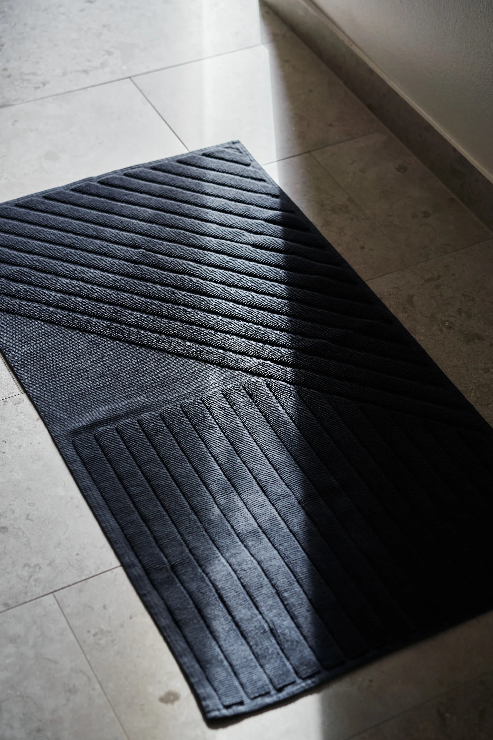 条纹浴室地垫50x90cm, 蓝色 NJRD