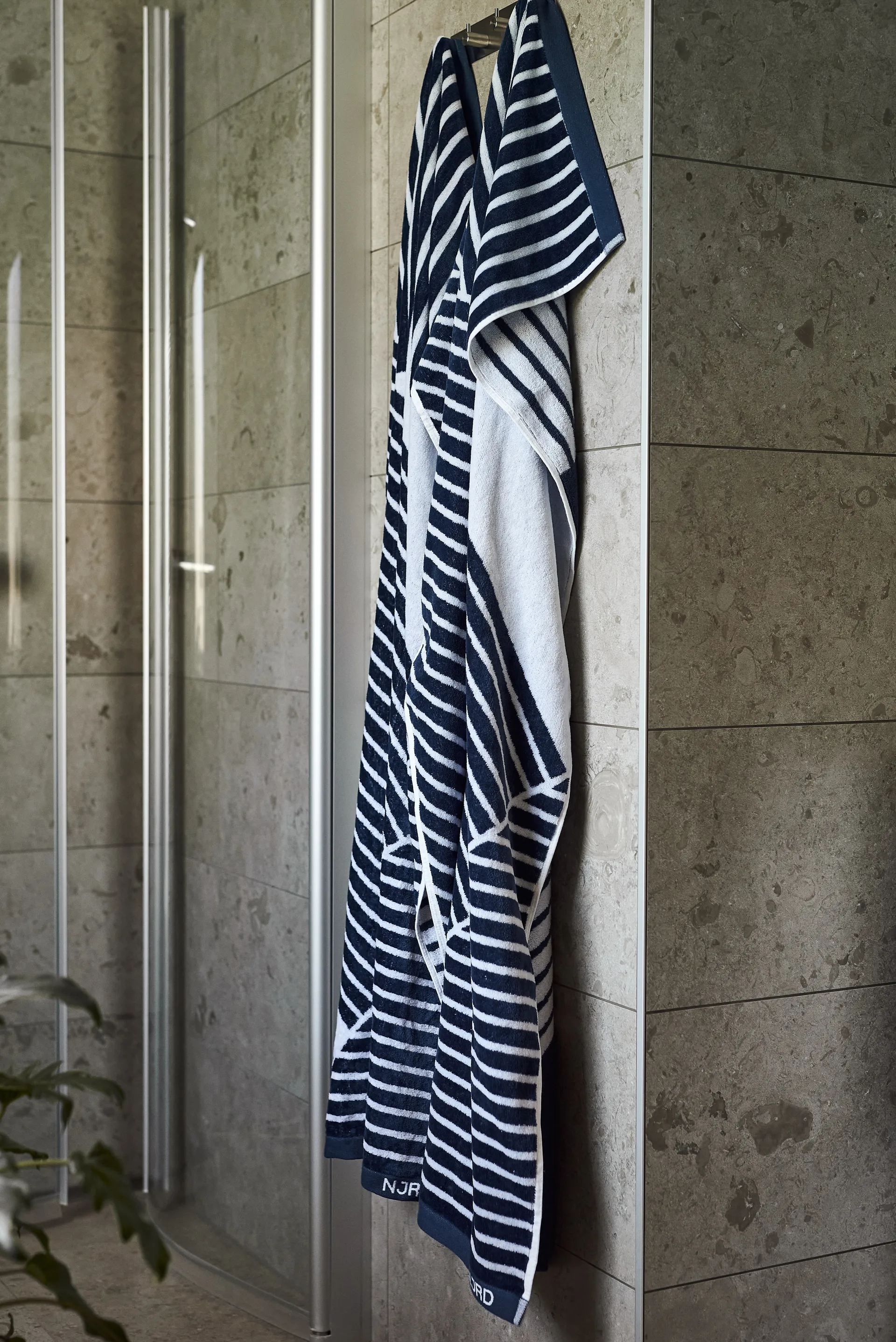 条纹浴巾70x140cm, 蓝色 NJRD