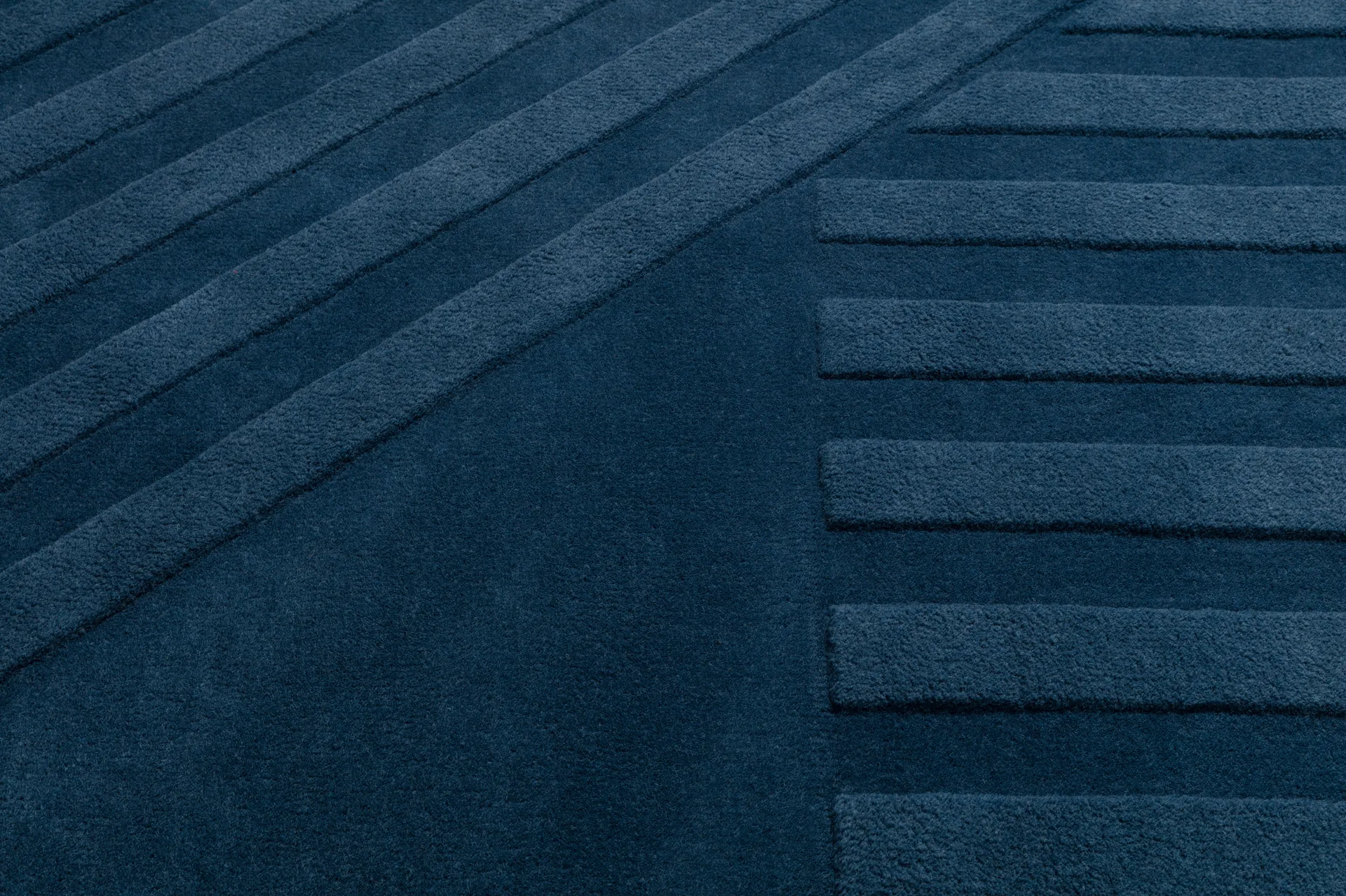 Levels Stripes 羊毛地毯, Blue, 170x240 cm NJRD