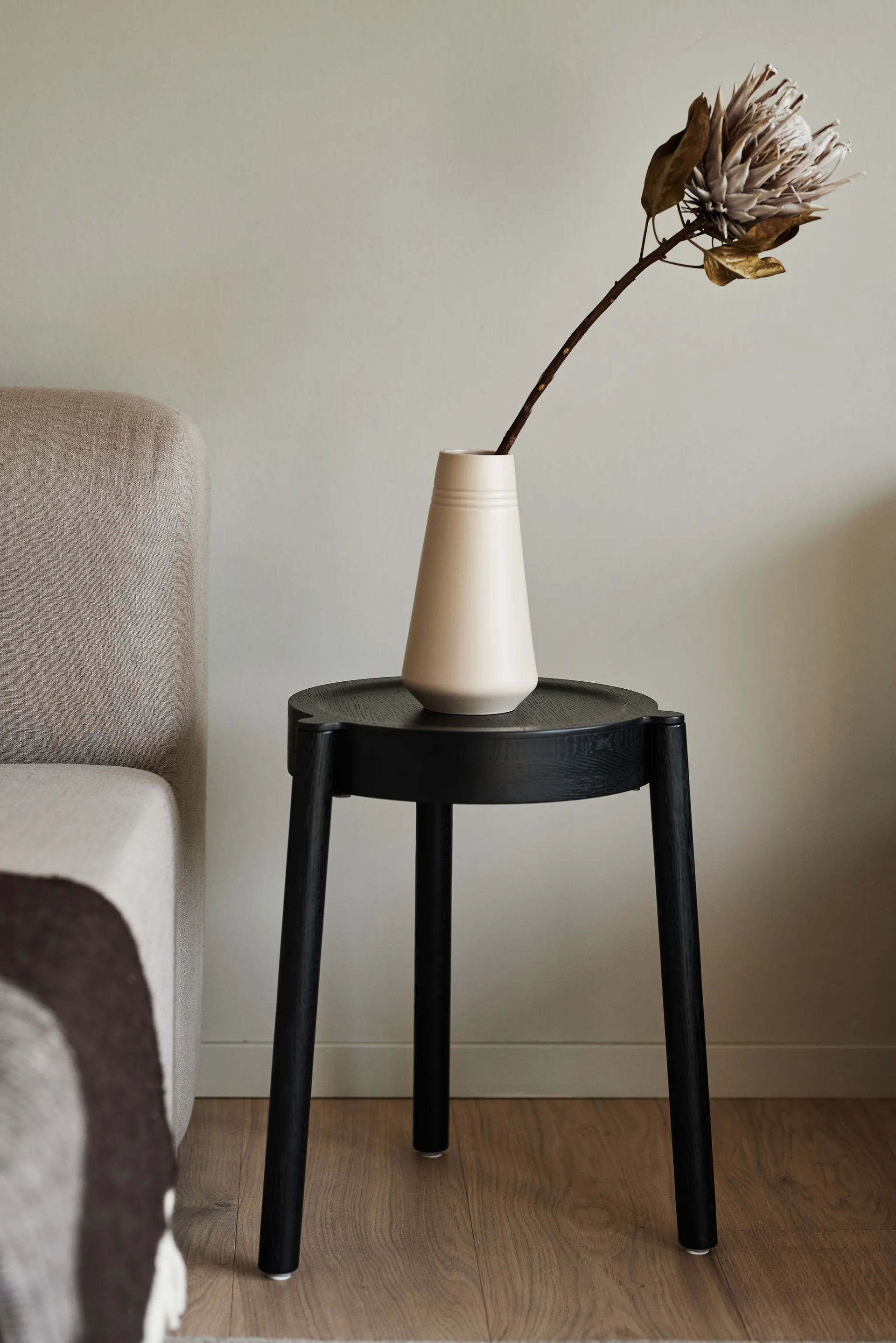 Lines 花瓶/摆件 22 cm, 米色 NJRD