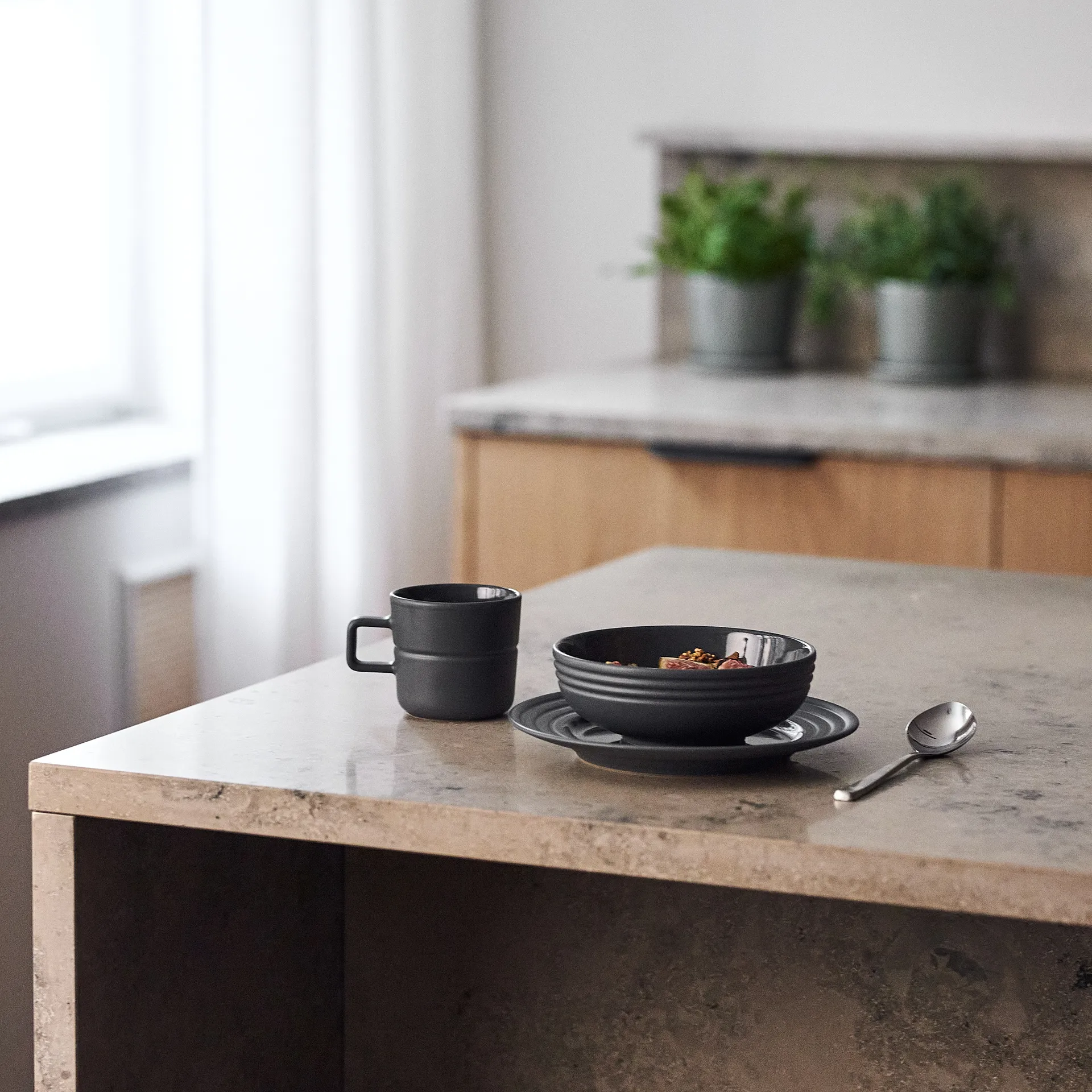 Lines 马克杯/瓷杯 30 cl 两件套装, 深灰色 NJRD