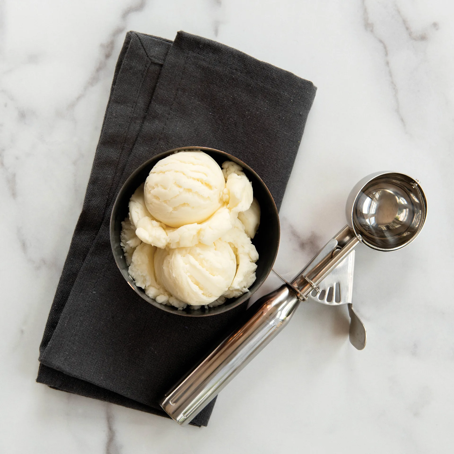 Nordic Ware cake scoop, Large Nordic Ware