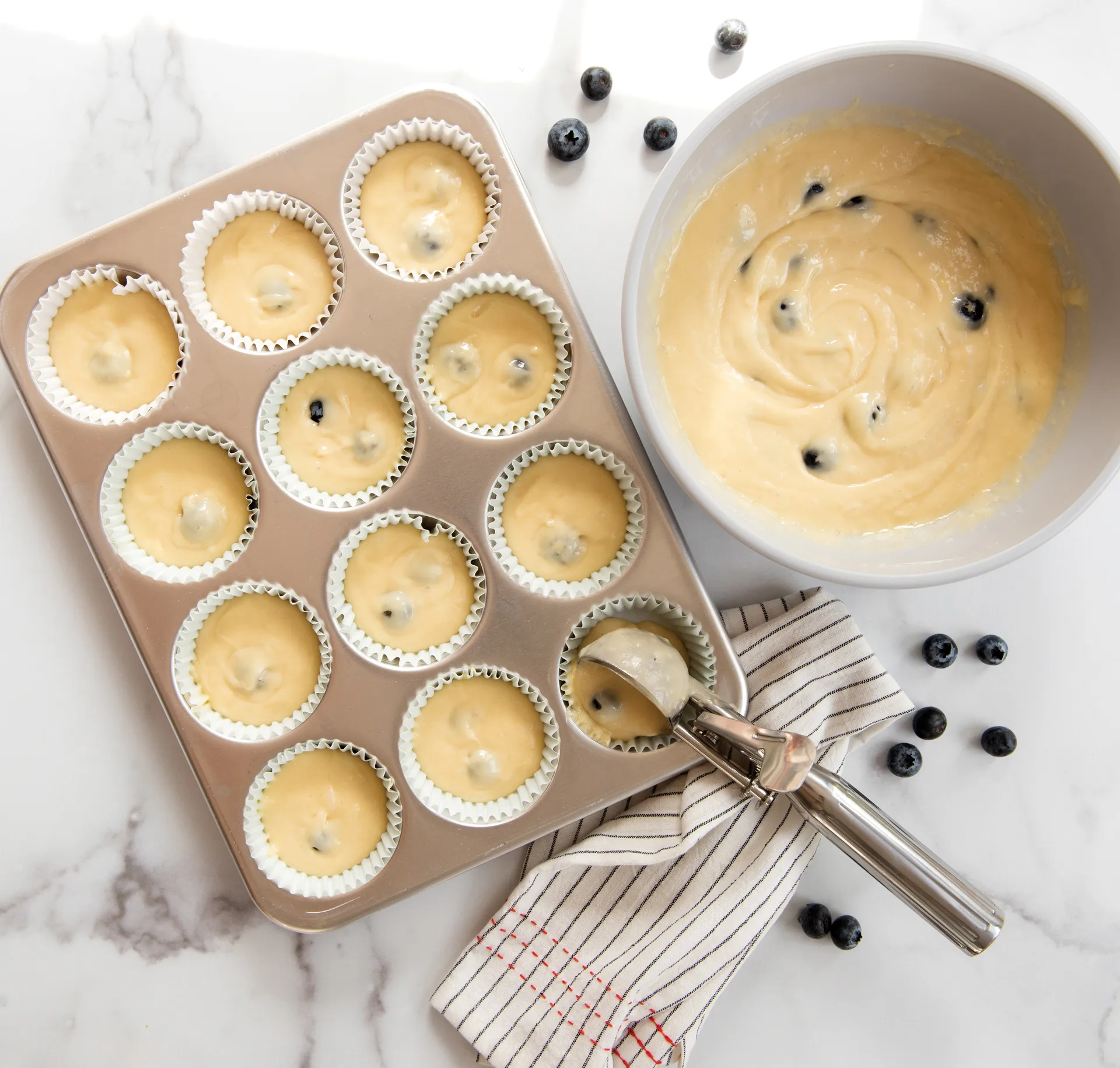 Nordic Ware cake scoop, Large Nordic Ware