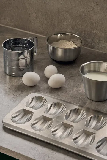 BAKE 玛德琳蛋糕模具 - 不锈钢，12件 - Nordwik