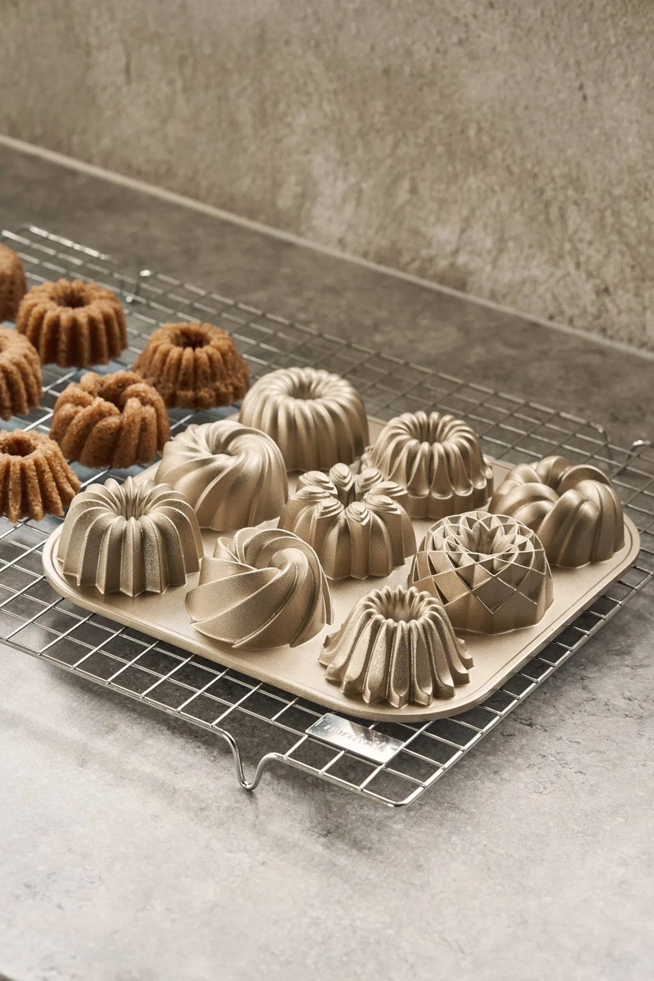 BAKE 海绵蛋糕模具, Rosette, nonstick Nordwik