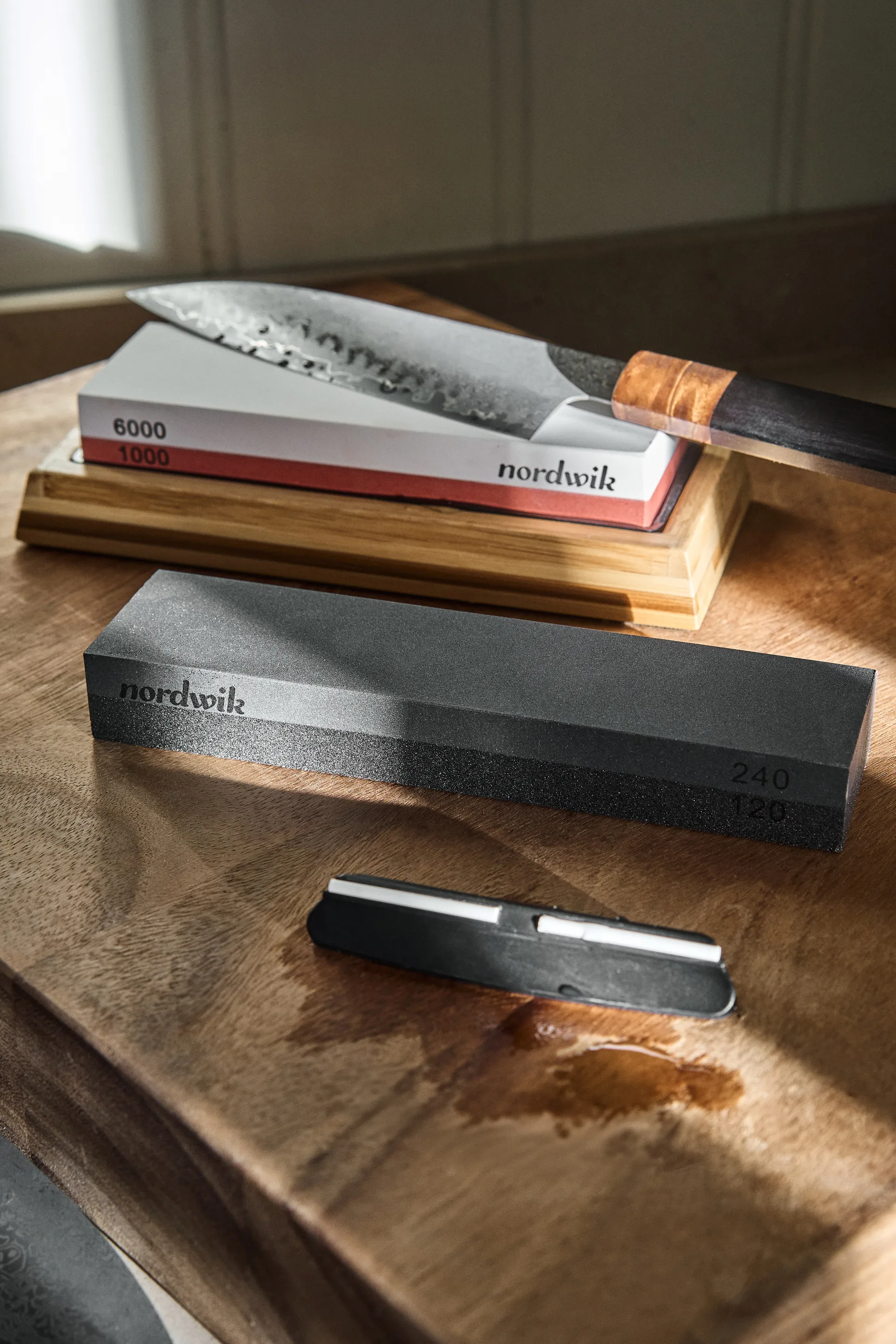 Wet sharpening stone for basic grinding, 120/240 grit Nordwik