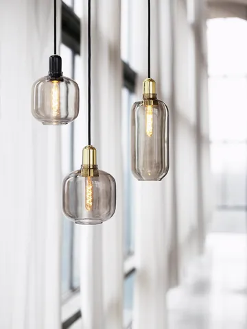 Amp灯大号 - 烟熏黄铜色 - Normann Copenhagen
