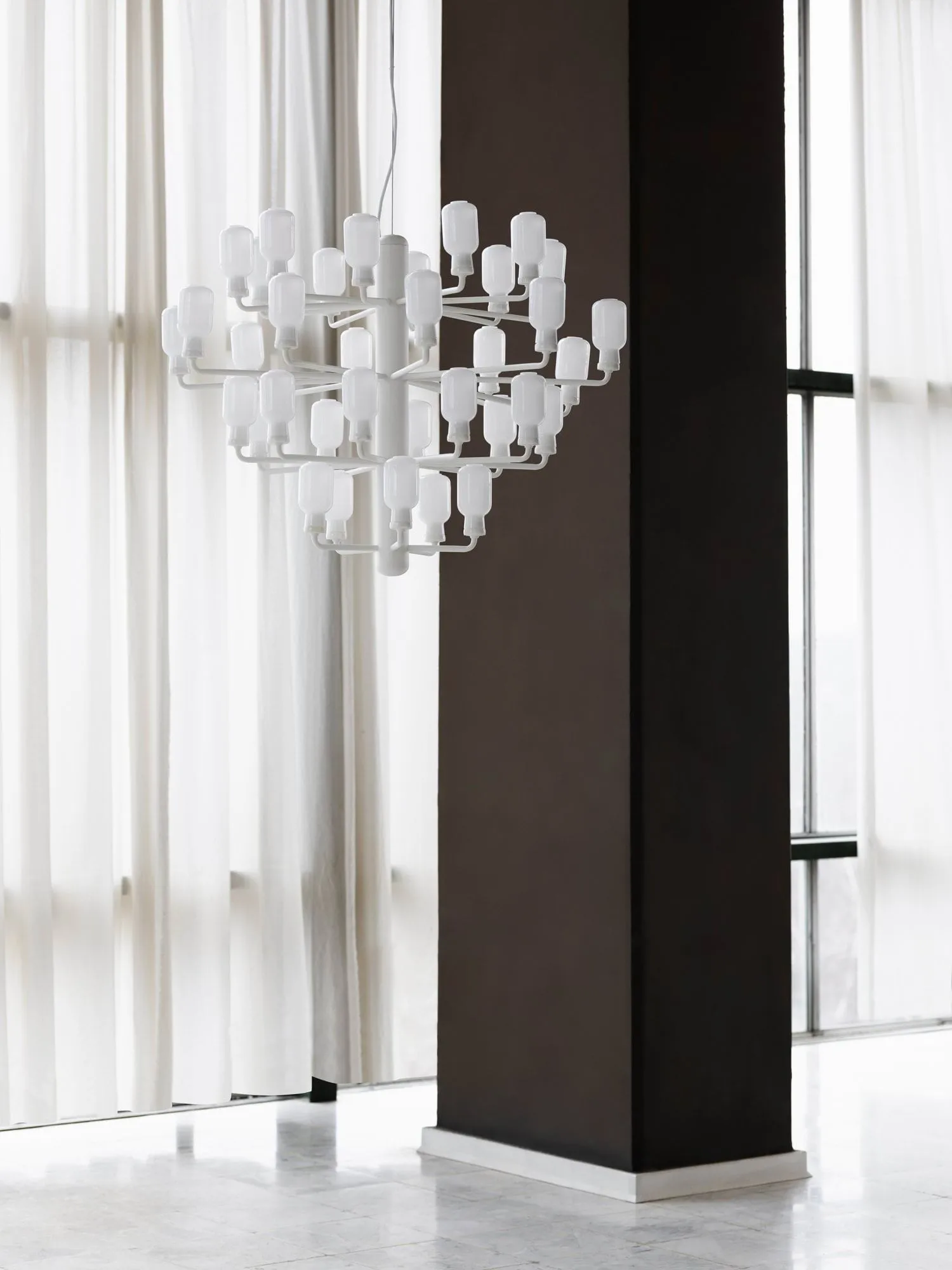 Amp 北欧简约风格枝形吊灯, 白色_大号 Normann Copenhagen