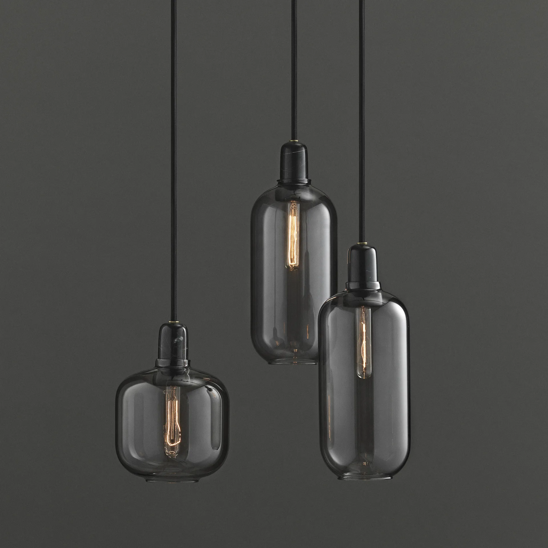 Amp灯大号, 灰色_黑色 Normann Copenhagen