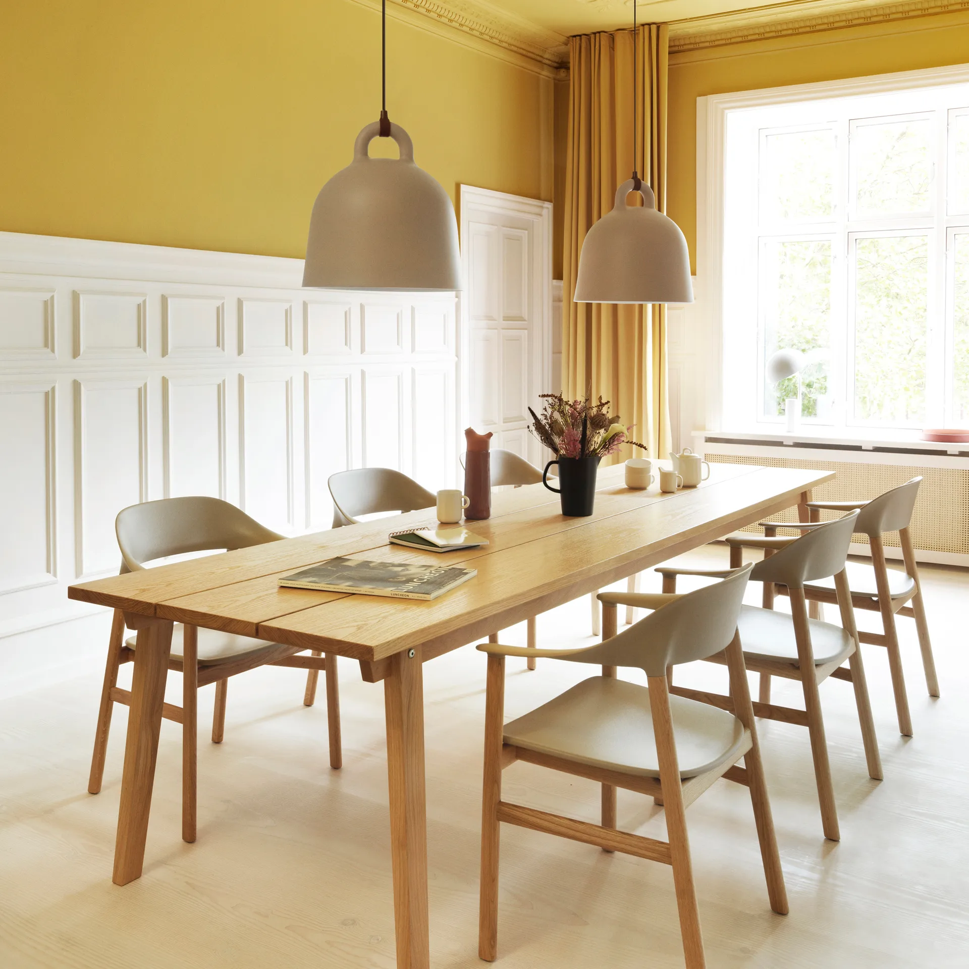 Bell 灯 sand, medium Normann Copenhagen