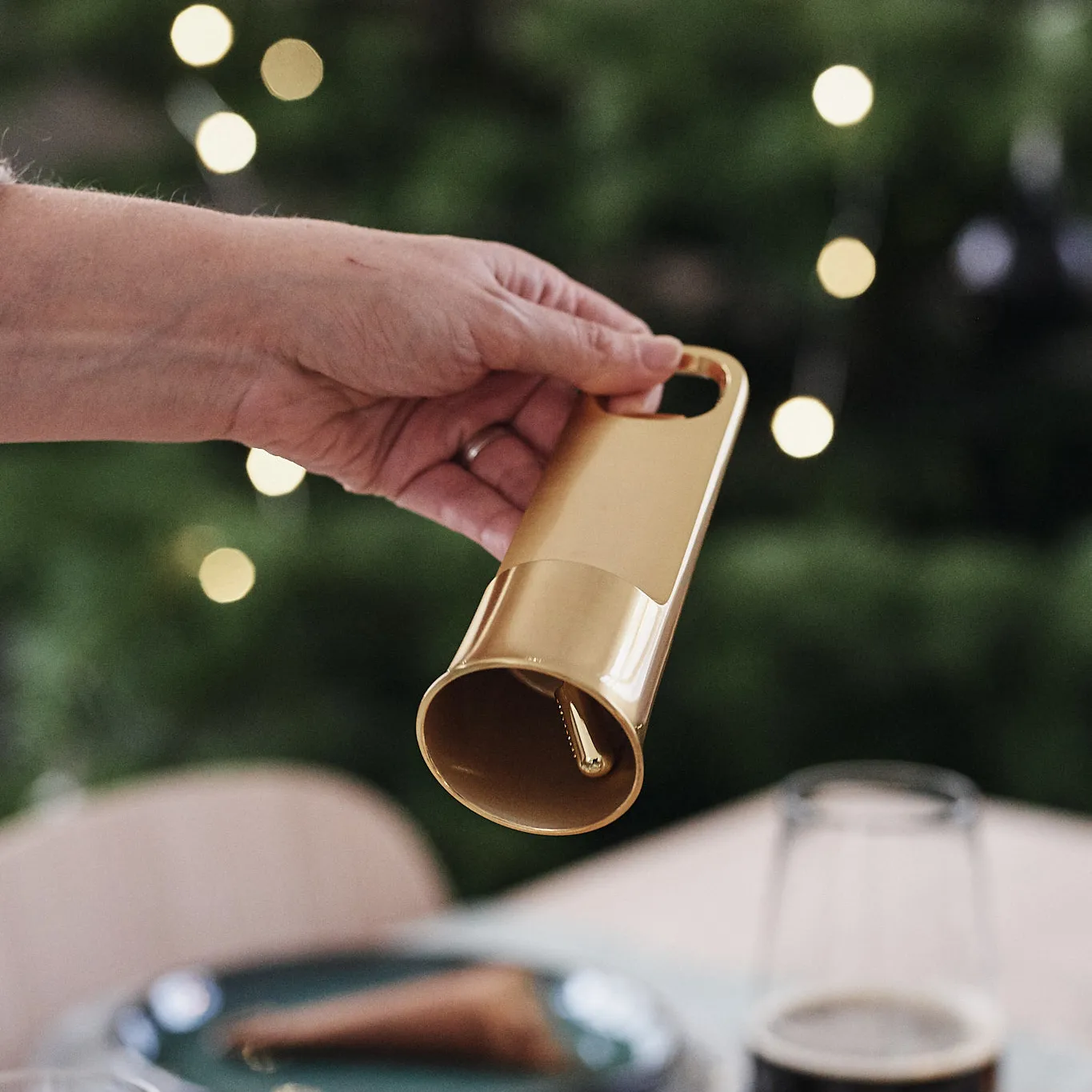 Bell开瓶器, 金色 Normann Copenhagen