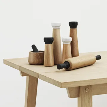 Craft 橡木白色大理石盐研磨器 - 小号 - Normann Copenhagen