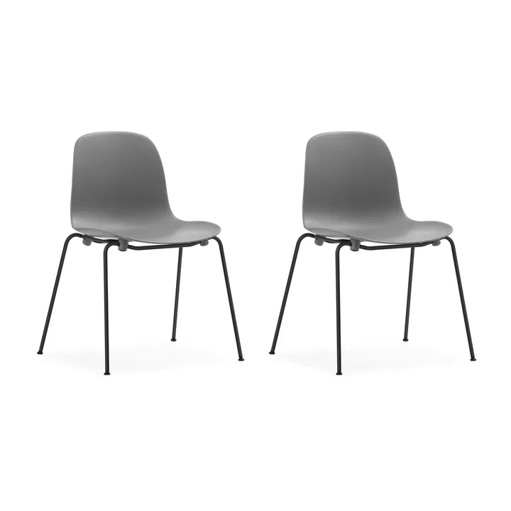Form 可堆叠的椅子，2条黑腿，灰色 - Normann Copenhagen