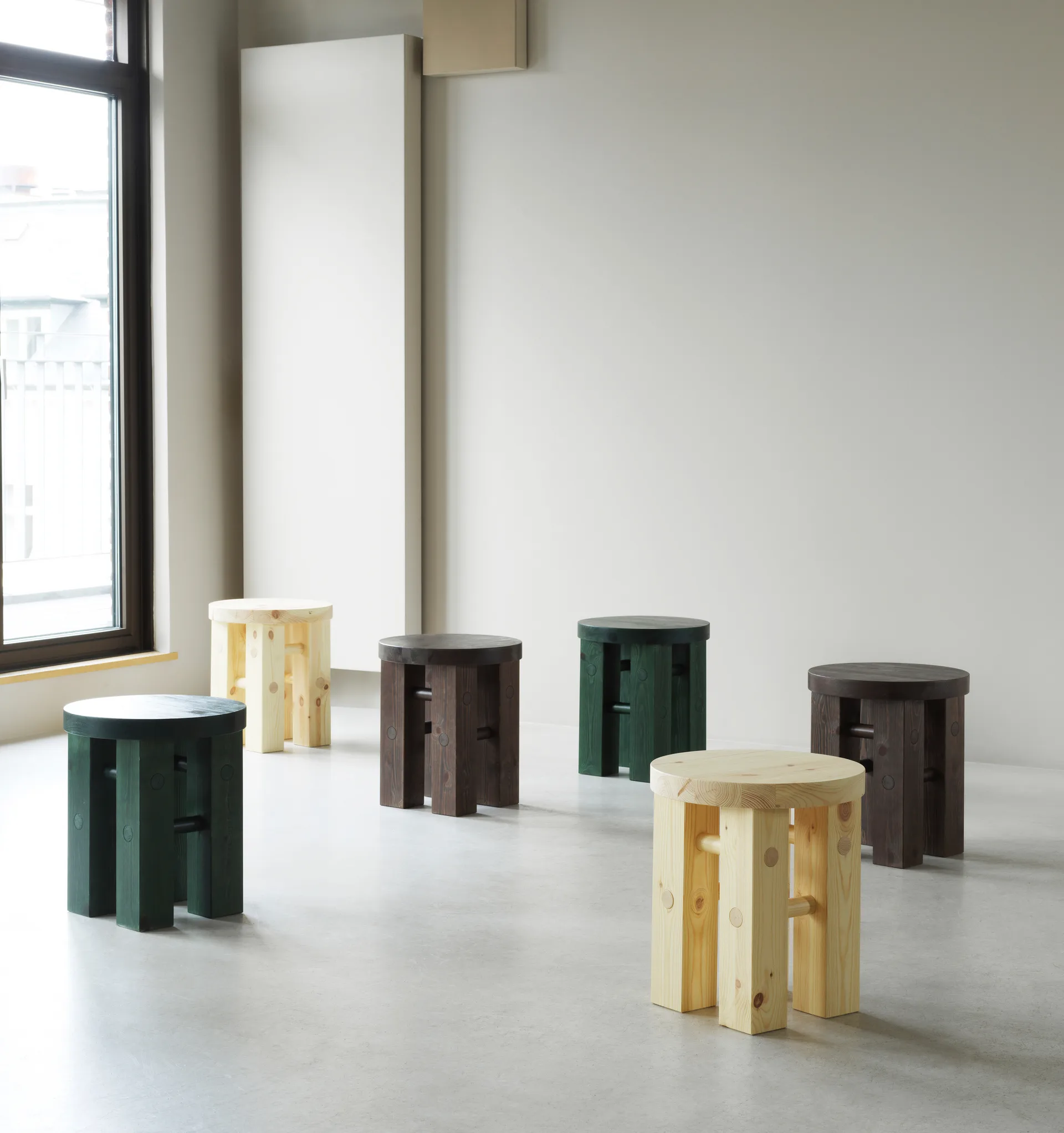Fyr 凳子 45cm, 深棕色 Normann Copenhagen